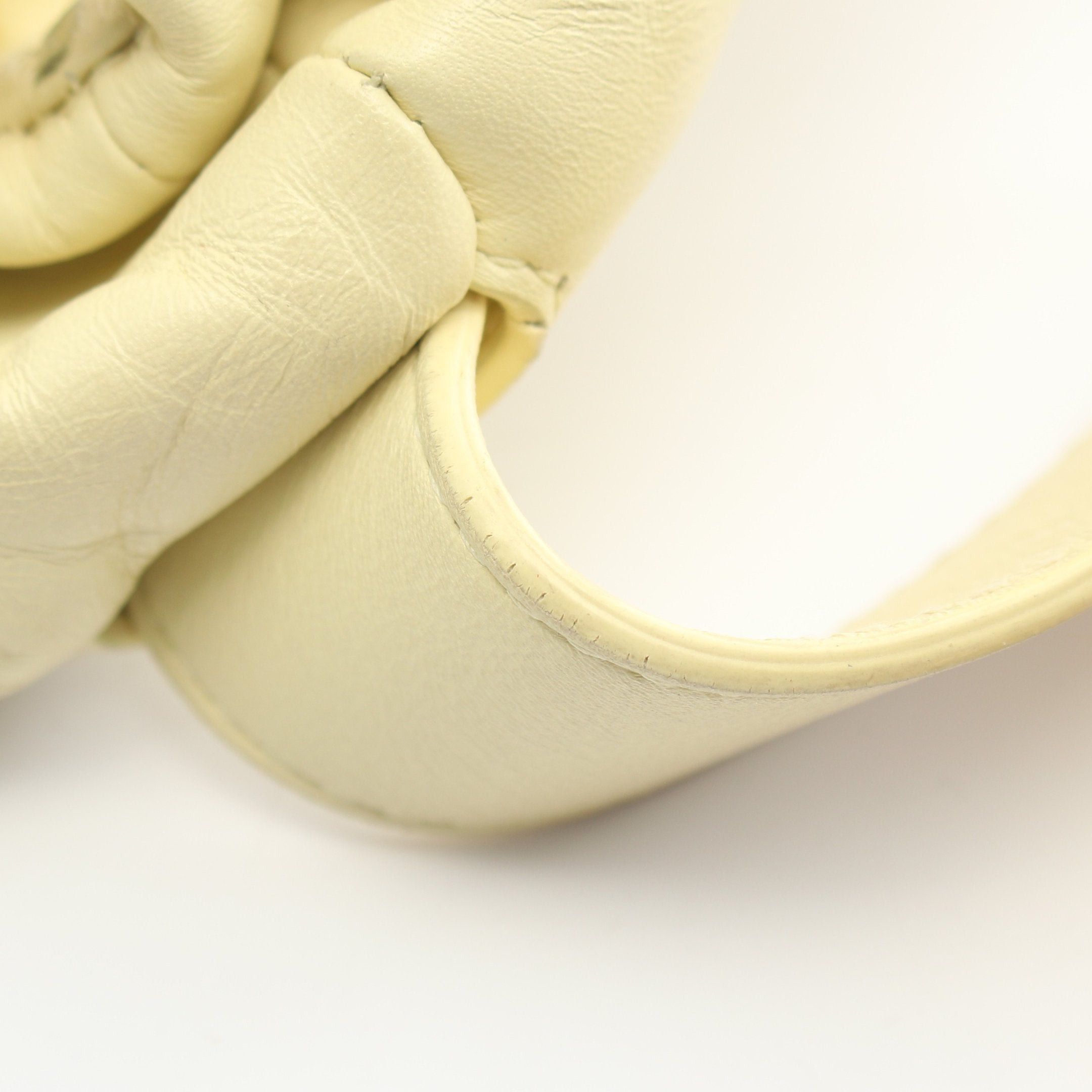 Bottega Veneta Bottega Veneta The Chain Pouch Mini Body Bag Leather Light Yellow Size ONE SIZE - 8 Thumbnail
