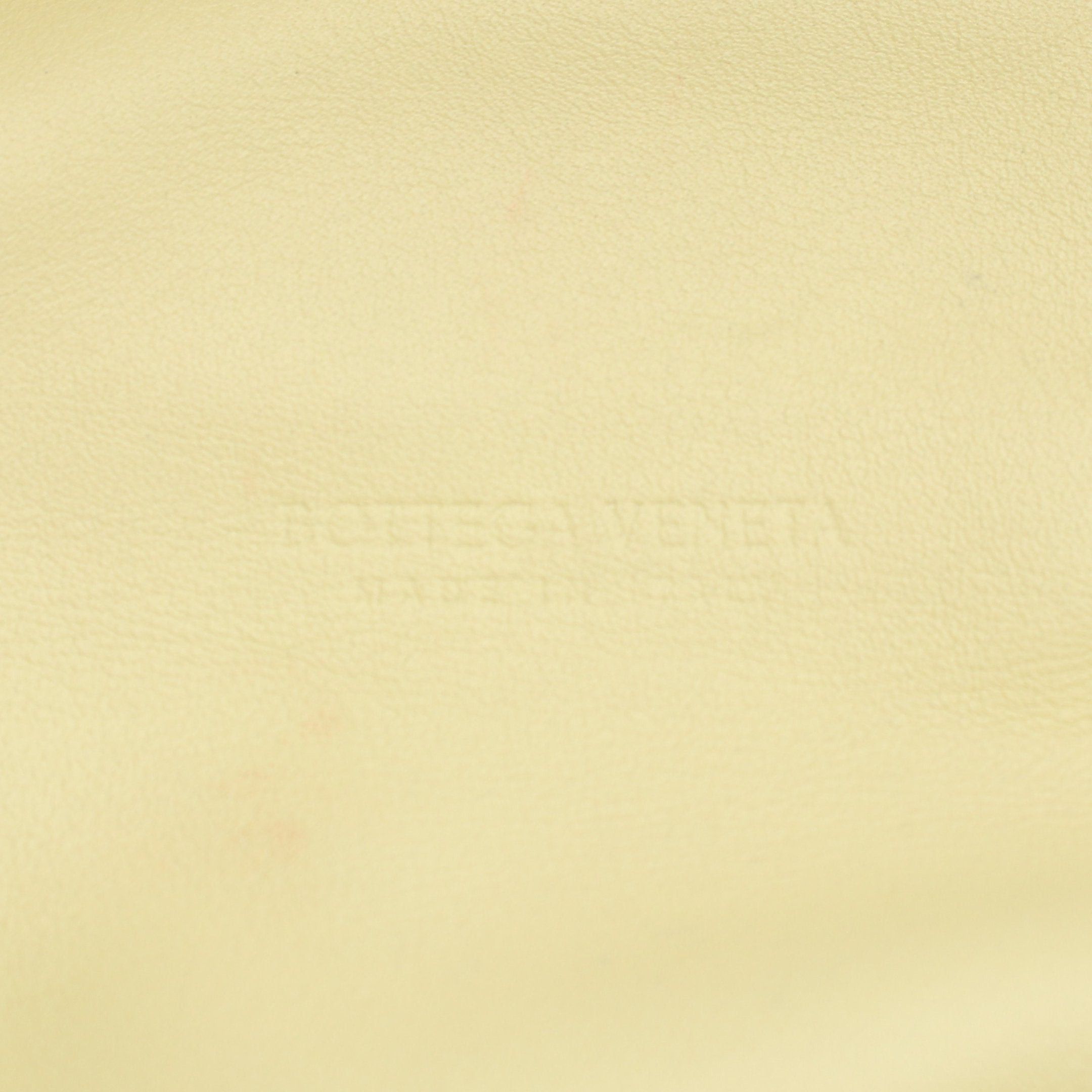 Bottega Veneta Bottega Veneta The Chain Pouch Mini Body Bag Leather Light Yellow Size ONE SIZE - 4 Thumbnail