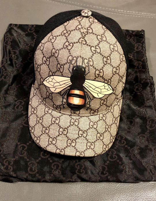 Bee print gg supreme best sale baseball hat