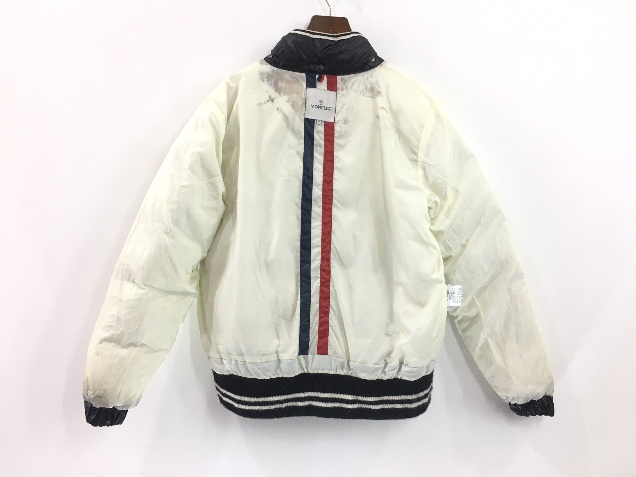 Moncler Moncler Goose down puffer jacket Size US L / EU 52-54 / 3 - 21 Thumbnail