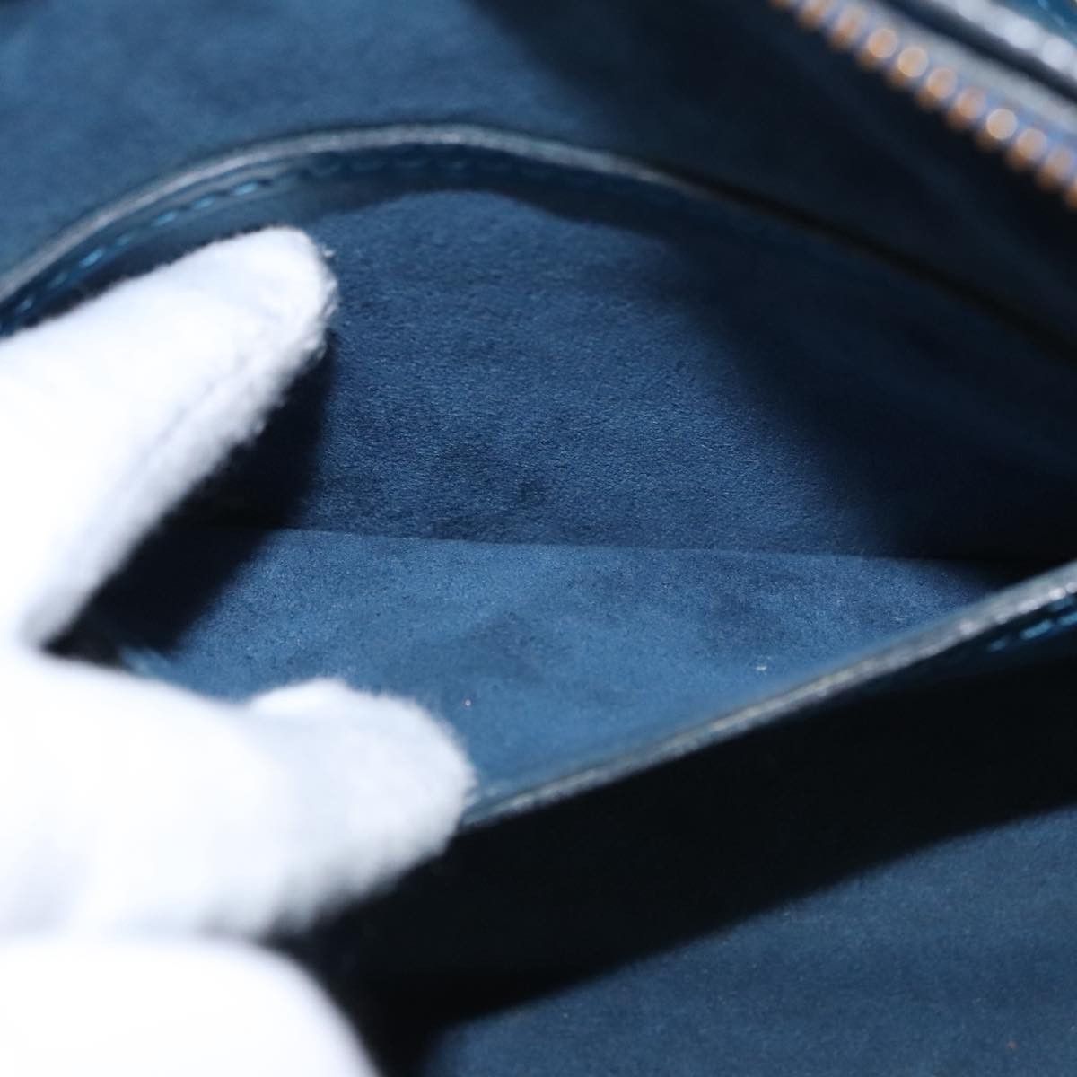 Louis Vuitton Soufflot Blue Leather Handbag (Pre-Owned) Size ONE SIZE - 16 Thumbnail