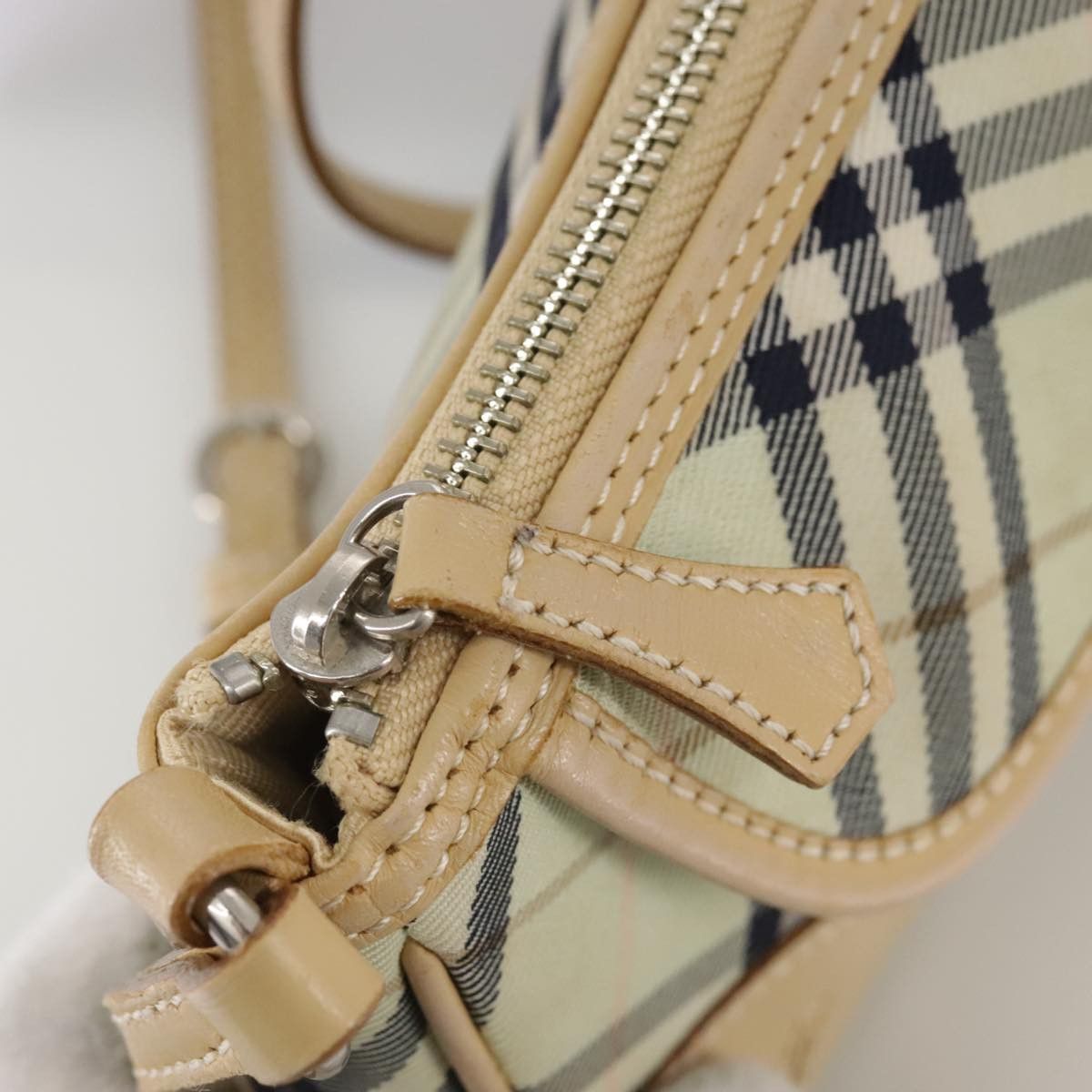 Burberry Nova Check Beige Canvas Shoulder Bag (Pre-Owned) Size ONE SIZE - 9 Thumbnail
