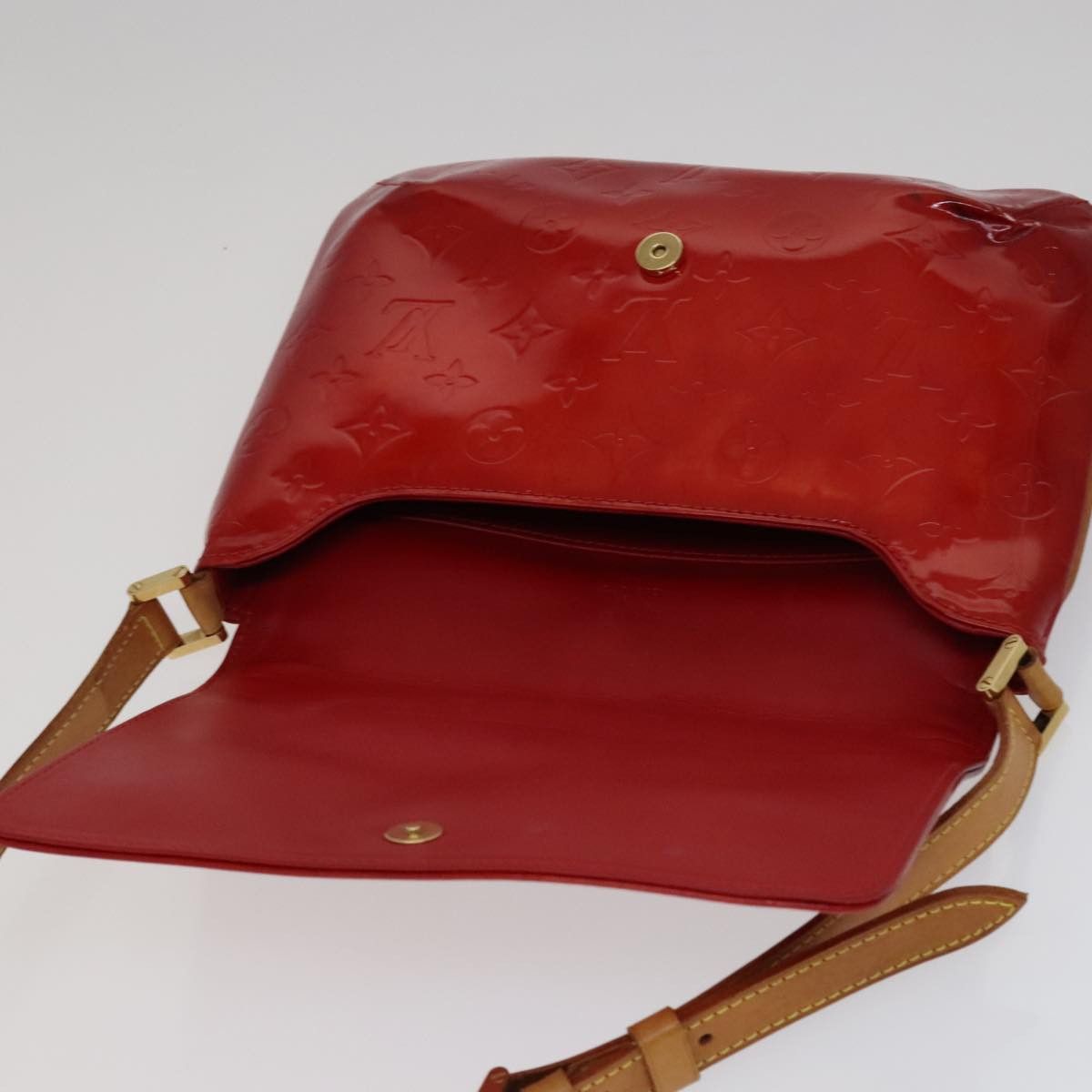Louis Vuitton Red Patent Leather Shoulder Bag (Pre-Owned) Size ONE SIZE - 13 Thumbnail