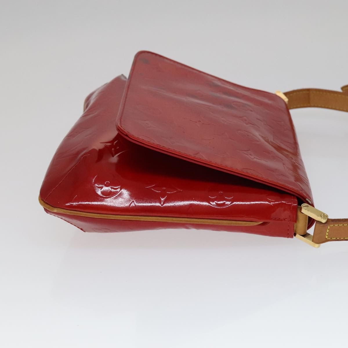 Louis Vuitton Red Patent Leather Shoulder Bag (Pre-Owned) Size ONE SIZE - 3 Thumbnail
