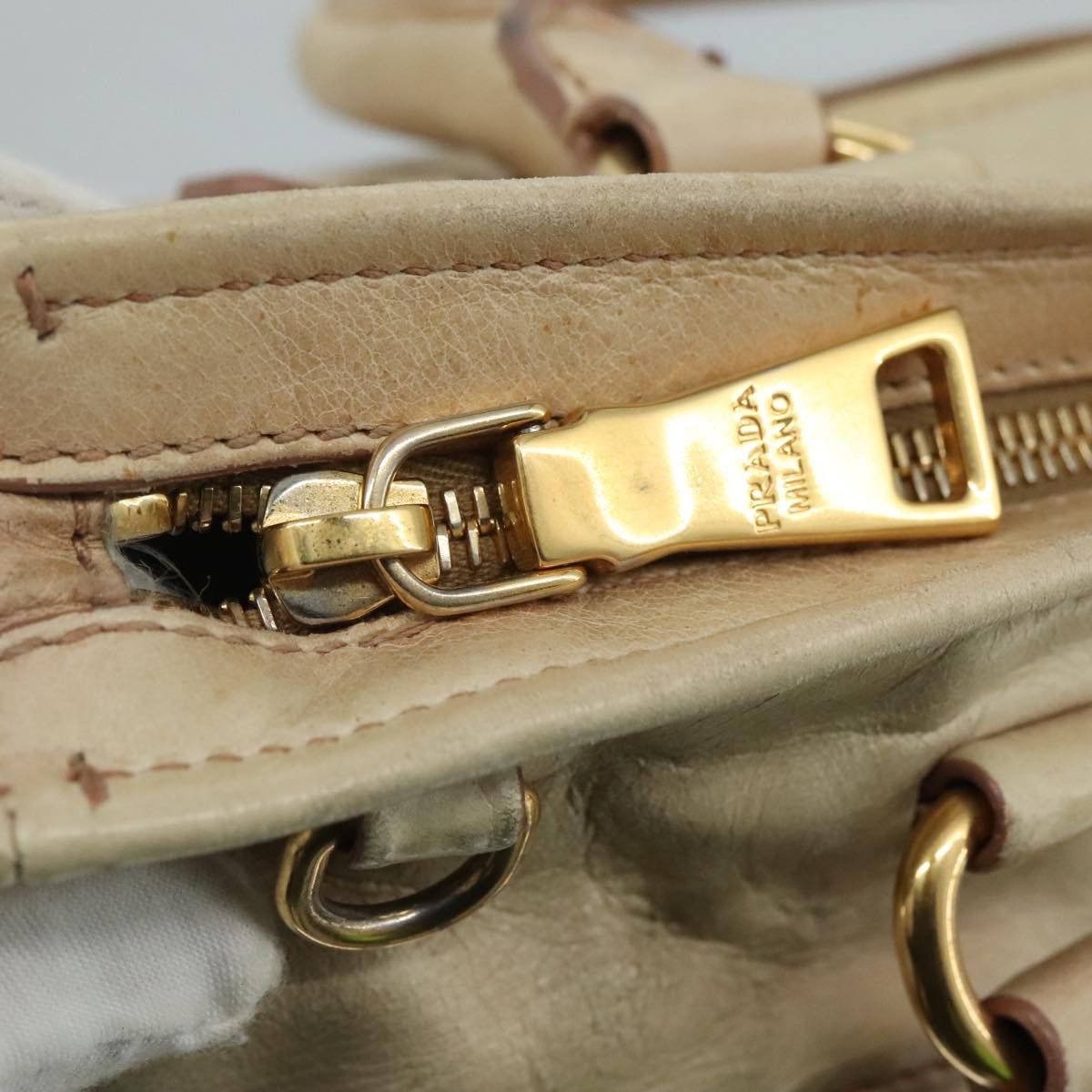 Prada Vitello Beige Leather Handbag (Pre-Owned) Size ONE SIZE - 12 Thumbnail