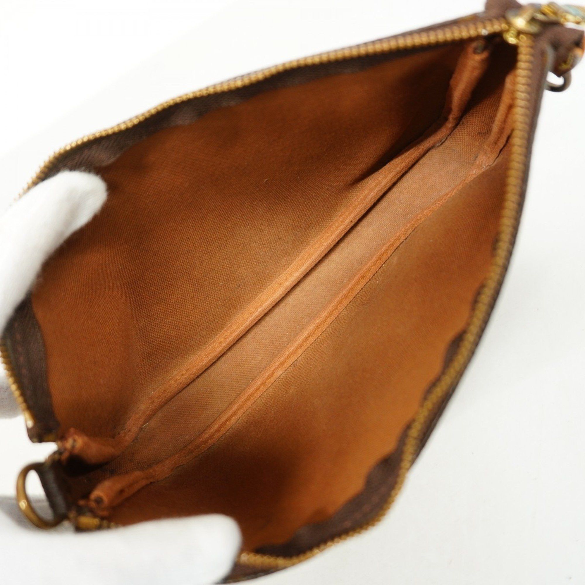 Louis Vuitton Louis Vuitton Pochette Accessoire clutch Size ONE SIZE - 7 Thumbnail
