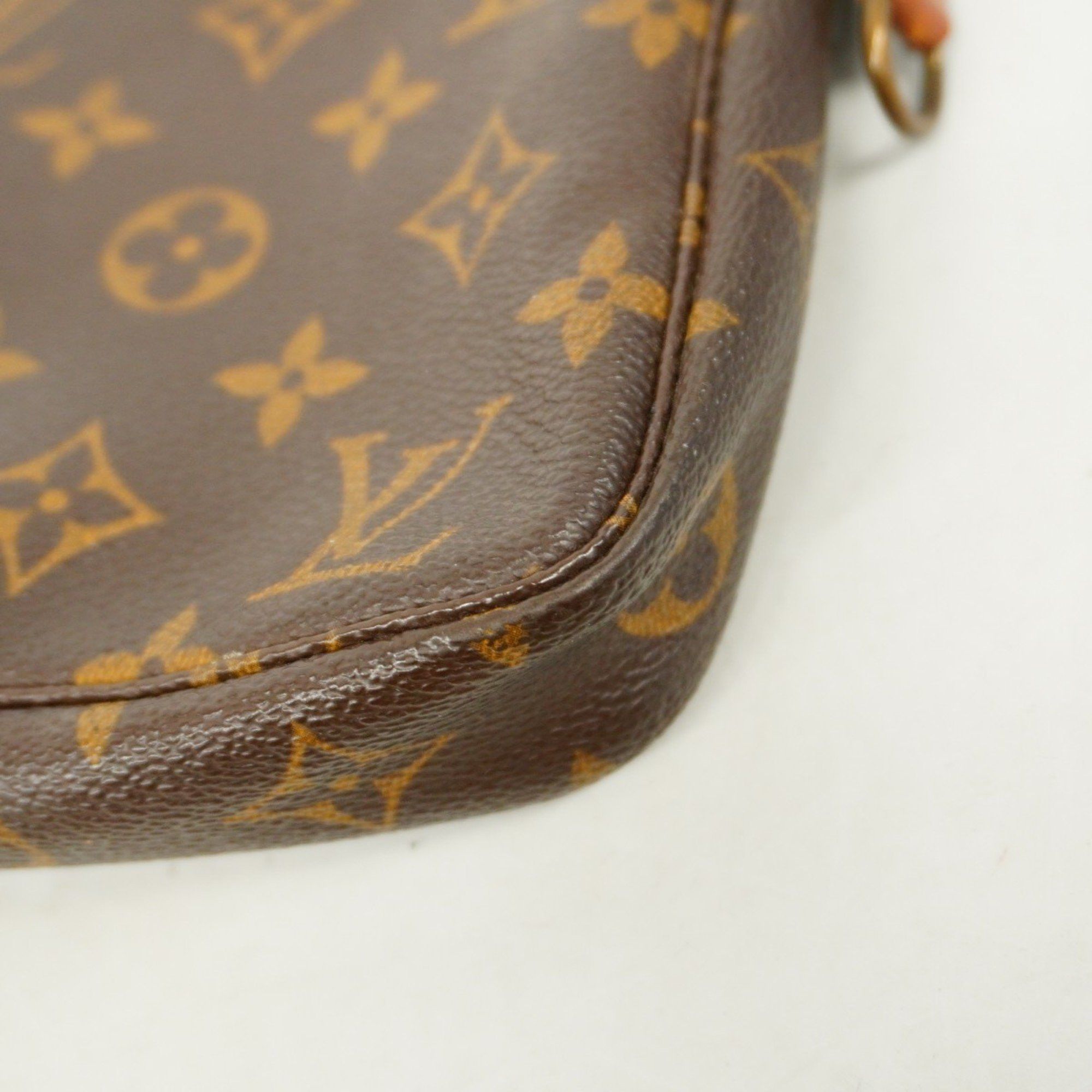 Louis Vuitton Louis Vuitton Pochette Accessoire clutch Size ONE SIZE - 5 Thumbnail