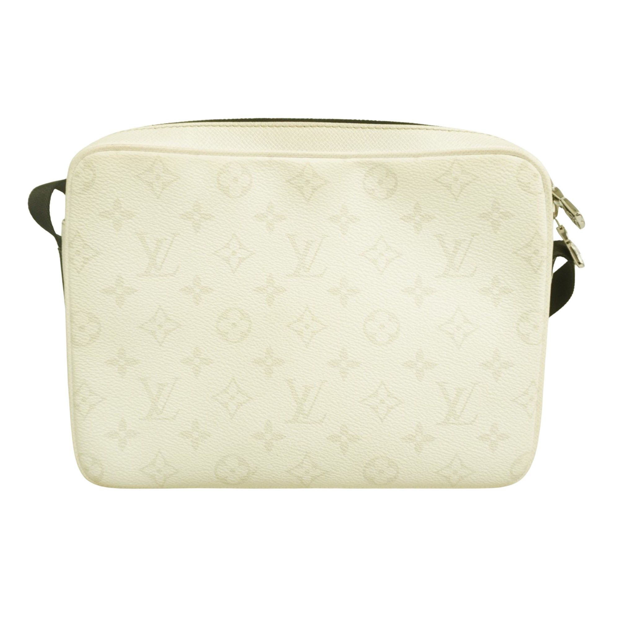 Louis Vuitton Louis Vuitton Outdoor shoulder Size ONE SIZE - 2 Thumbnail