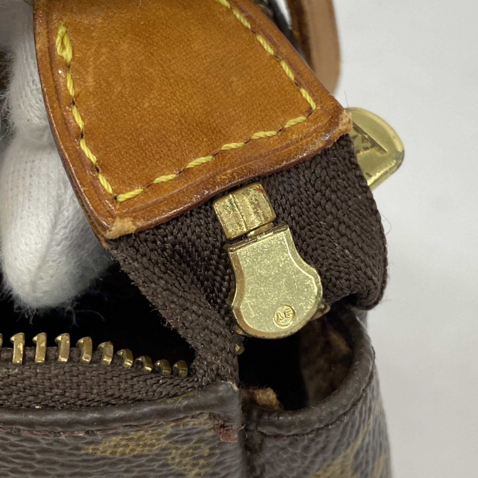 Louis Vuitton Louis Vuitton Pochette Accessoire clutch Size ONE SIZE - 7 Thumbnail