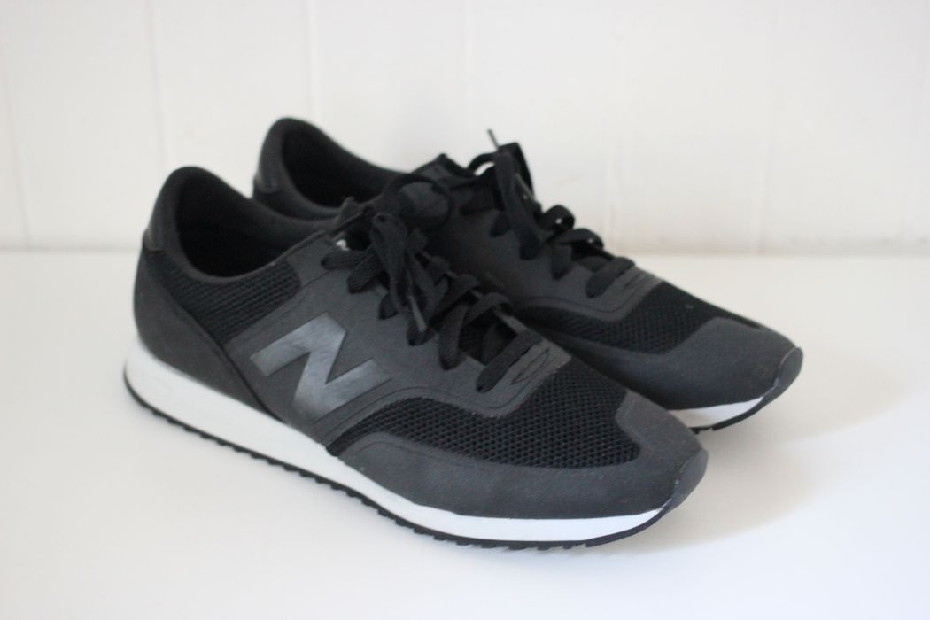 New balance 620 tonal running outlet sneaker