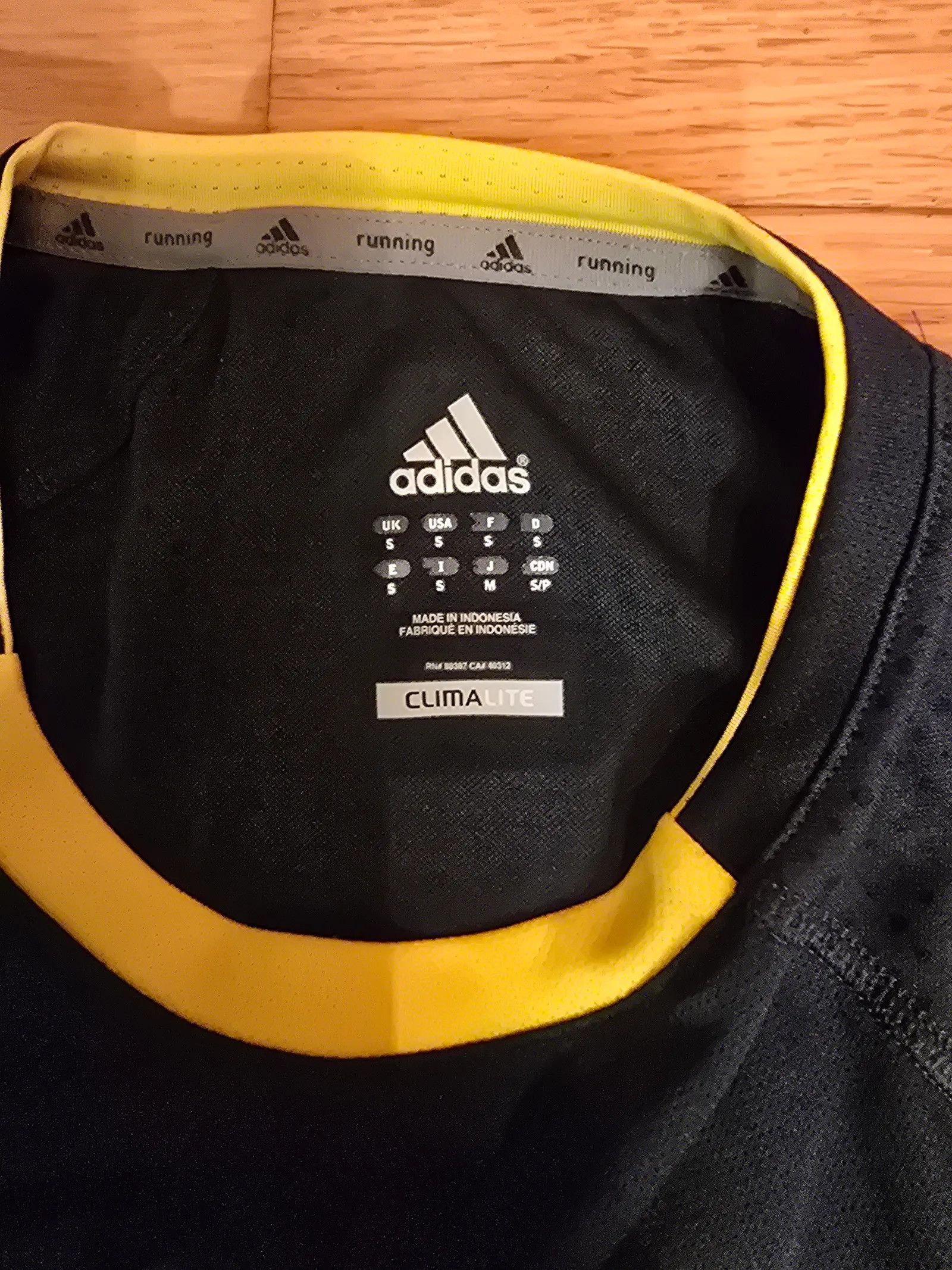 Adidas Adidas T-shirt Size US S / EU 44-46 / 1 - 2 Thumbnail