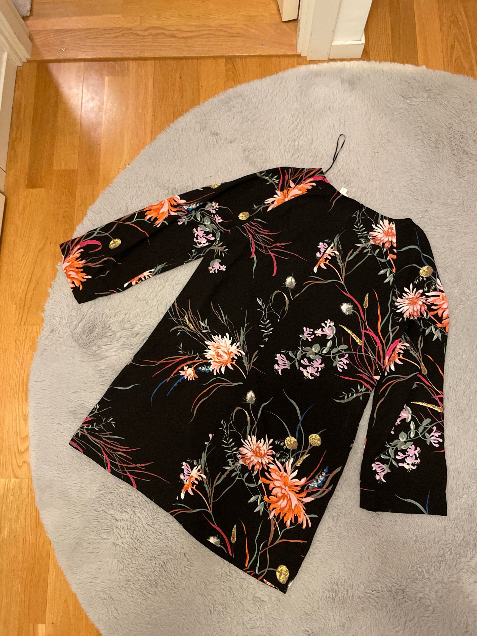 H&M H&M Dress Size L / US 10 / IT 46 - 4 Thumbnail