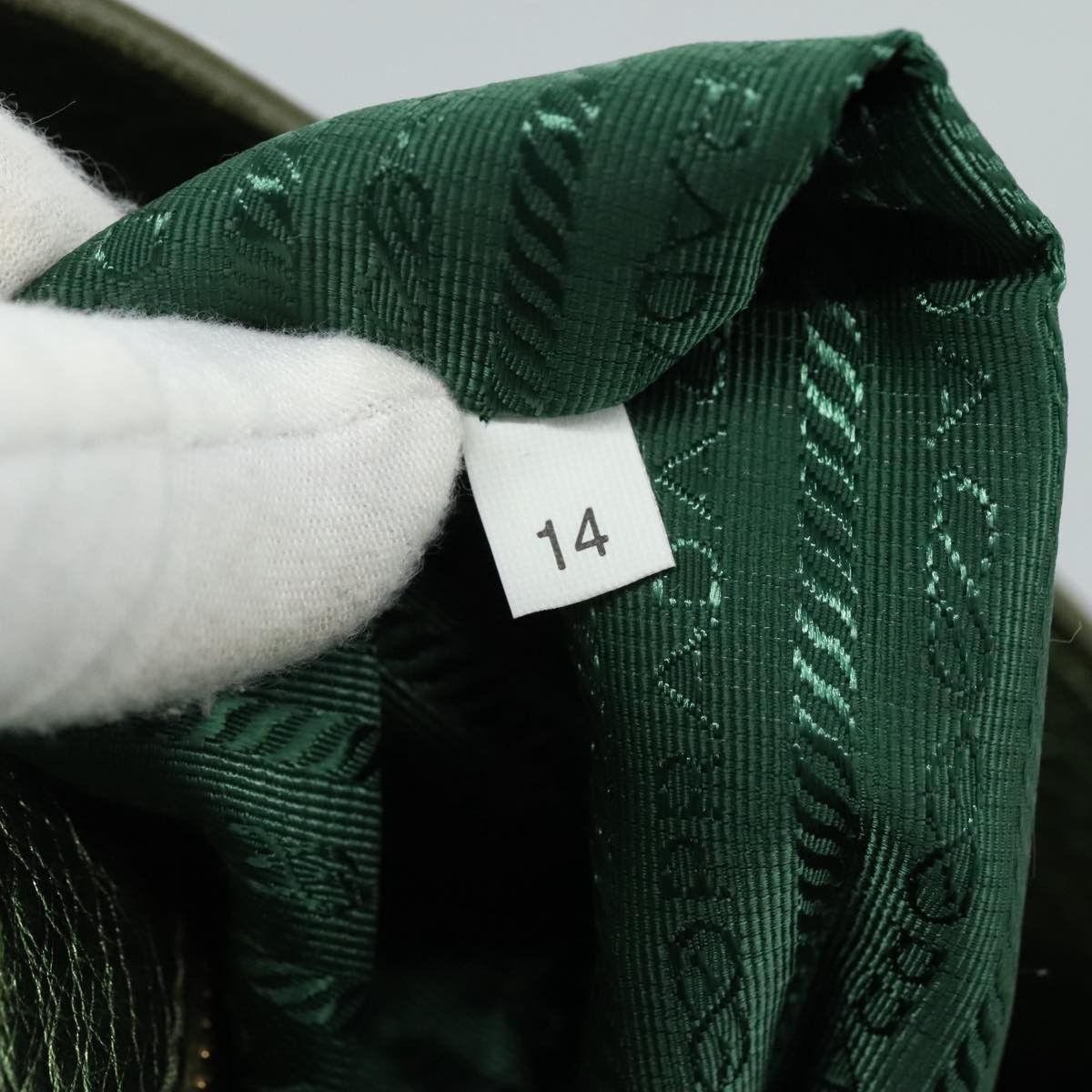 Prada Saffiano Green Leather Tote Bag (Pre-Owned) Size ONE SIZE - 14 Thumbnail