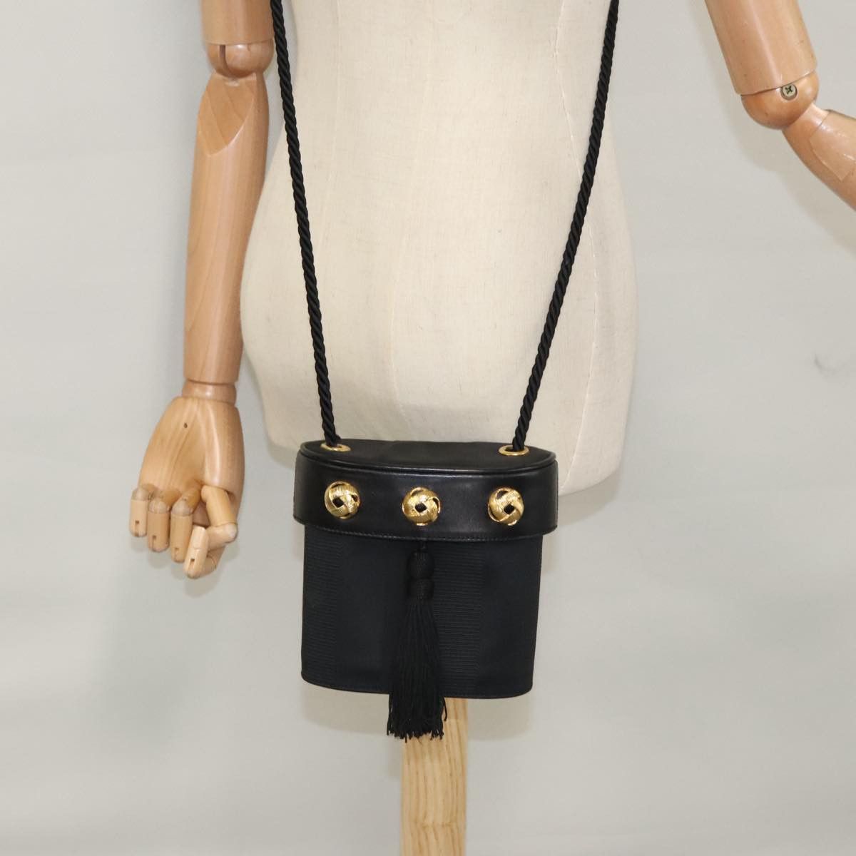 Salvatore Ferragamo Black Canvas Shoulder Bag (Pre-Owned) Size ONE SIZE - 15 Thumbnail
