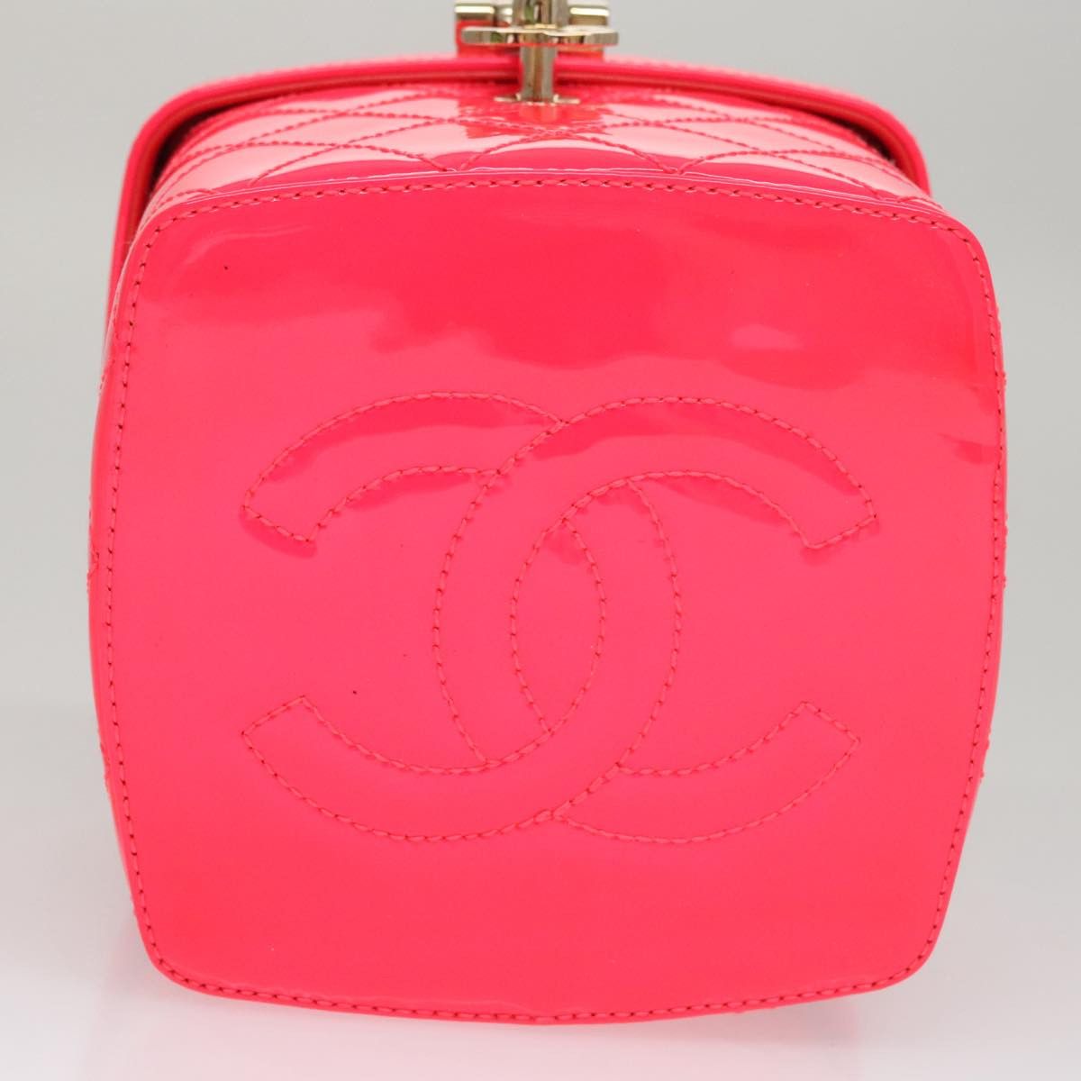Chanel Vanity Pink Patent Leather Clutch Bag (Pre-Owned) Size ONE SIZE - 19 Thumbnail
