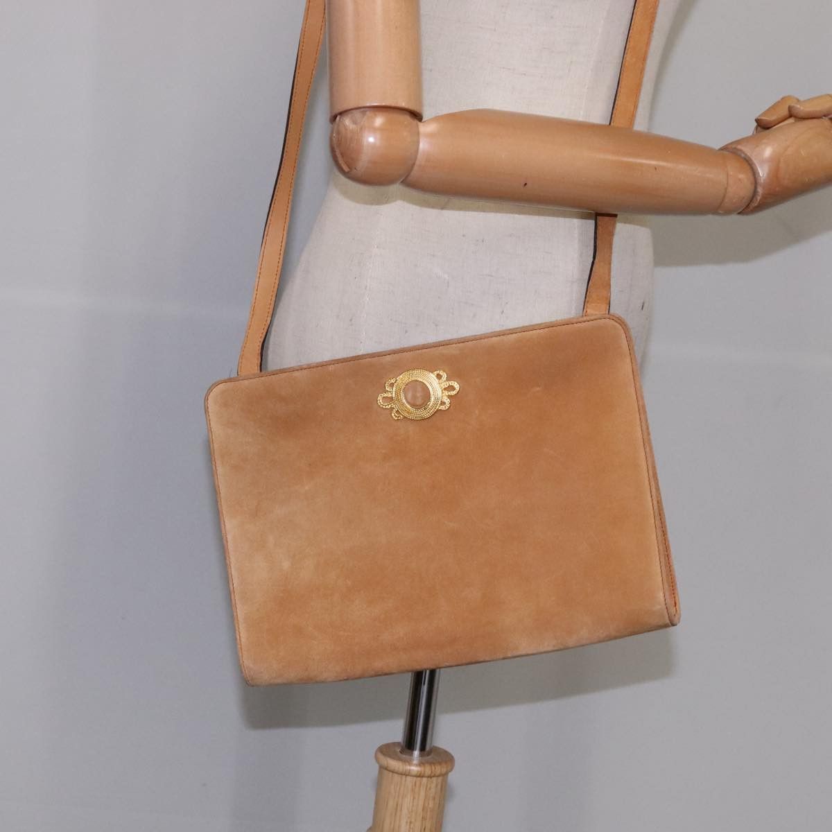 Salvatore Ferragamo Beige Suede Shoulder Bag (Pre-Owned) Size ONE SIZE - 14 Thumbnail
