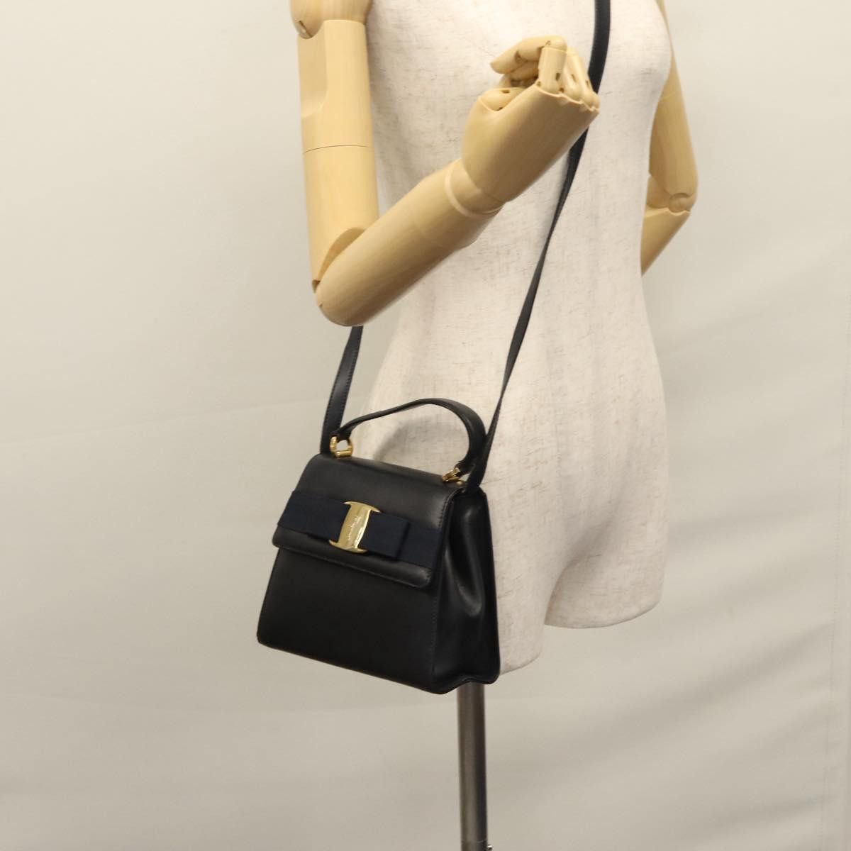 Salvatore Ferragamo Vara Black Leather Handbag (Pre-Owned) Size ONE SIZE - 15 Thumbnail