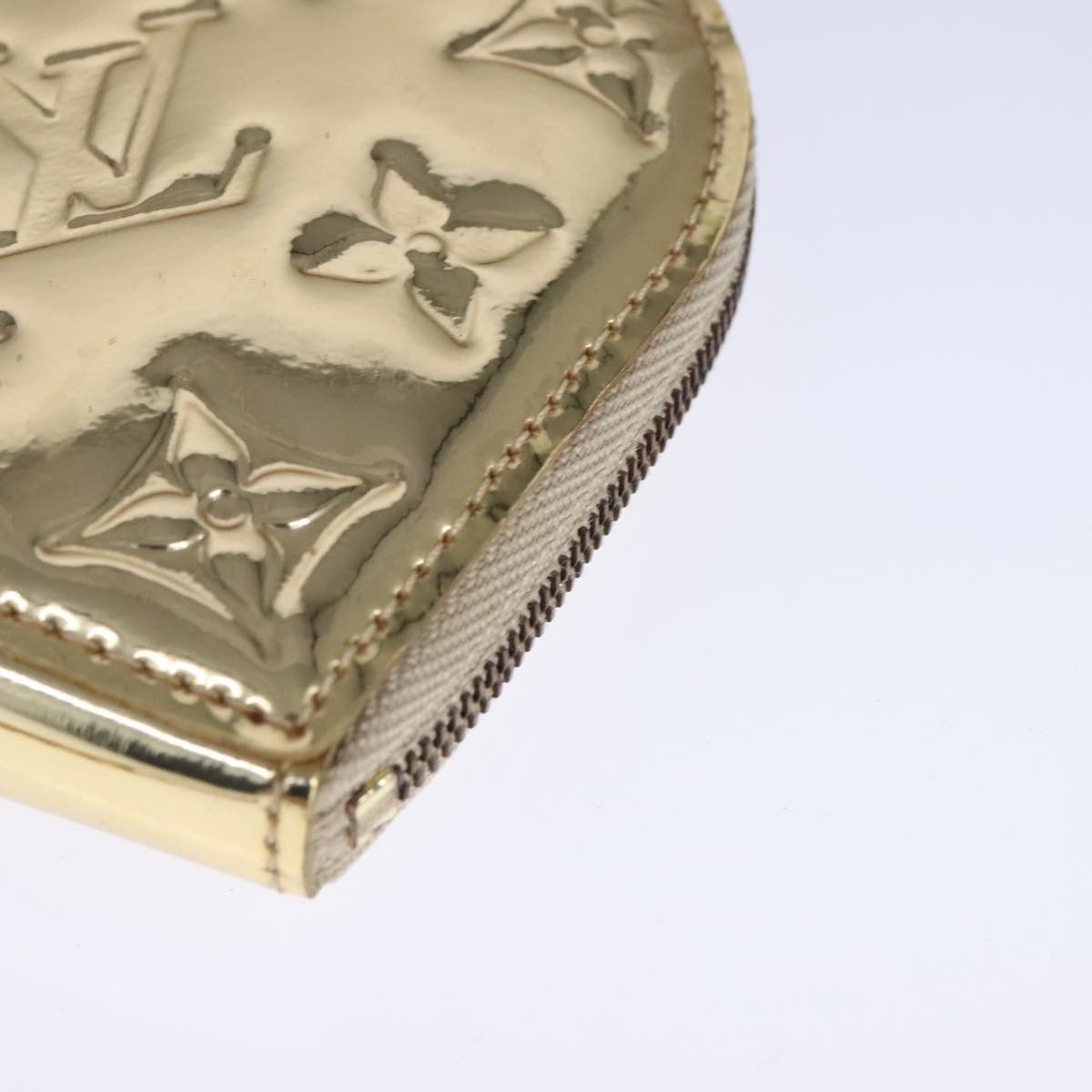 Louis Vuitton Porte Monnaie Coeur Gold Patent Leather Wallet (Pre-Owned) Size ONE SIZE - 8 Thumbnail