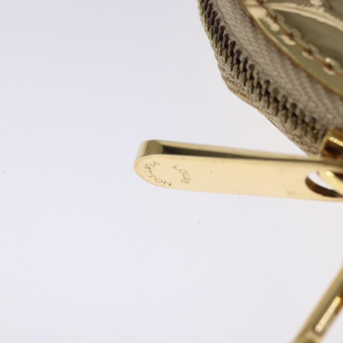 Louis Vuitton Porte Monnaie Coeur Gold Patent Leather Wallet (Pre-Owned) Size ONE SIZE - 9 Thumbnail