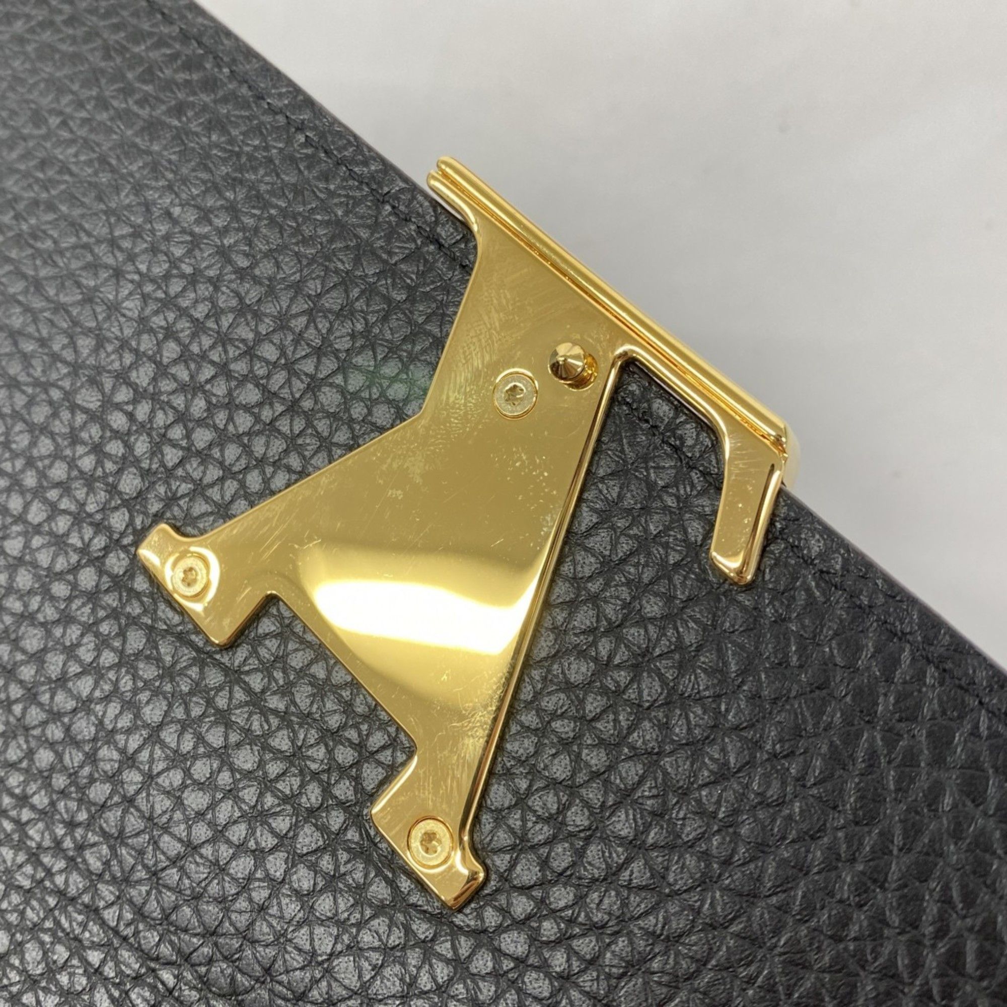 Louis Vuitton Louis Vuitton Capucines wallet Size ONE SIZE - 6 Thumbnail