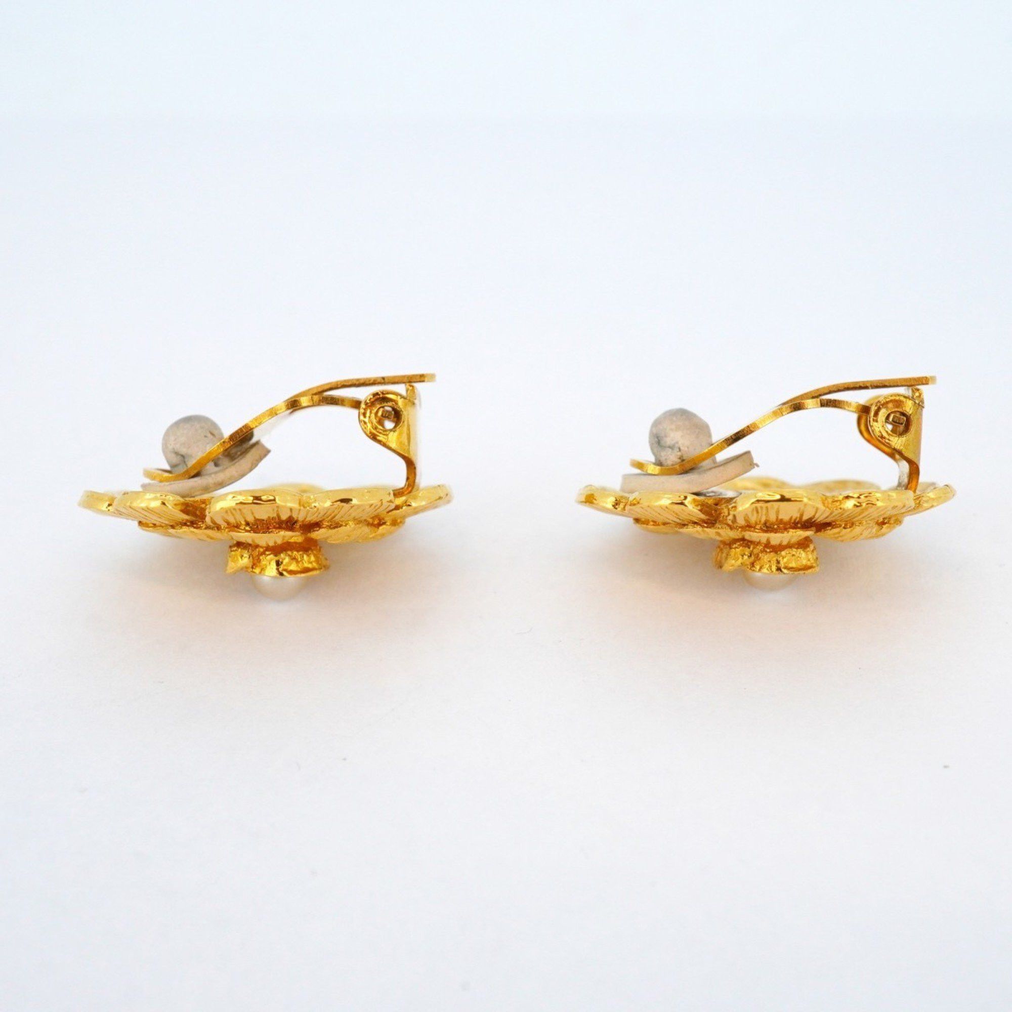 Chanel Chanel Camellia earring Size ONE SIZE - 3 Thumbnail