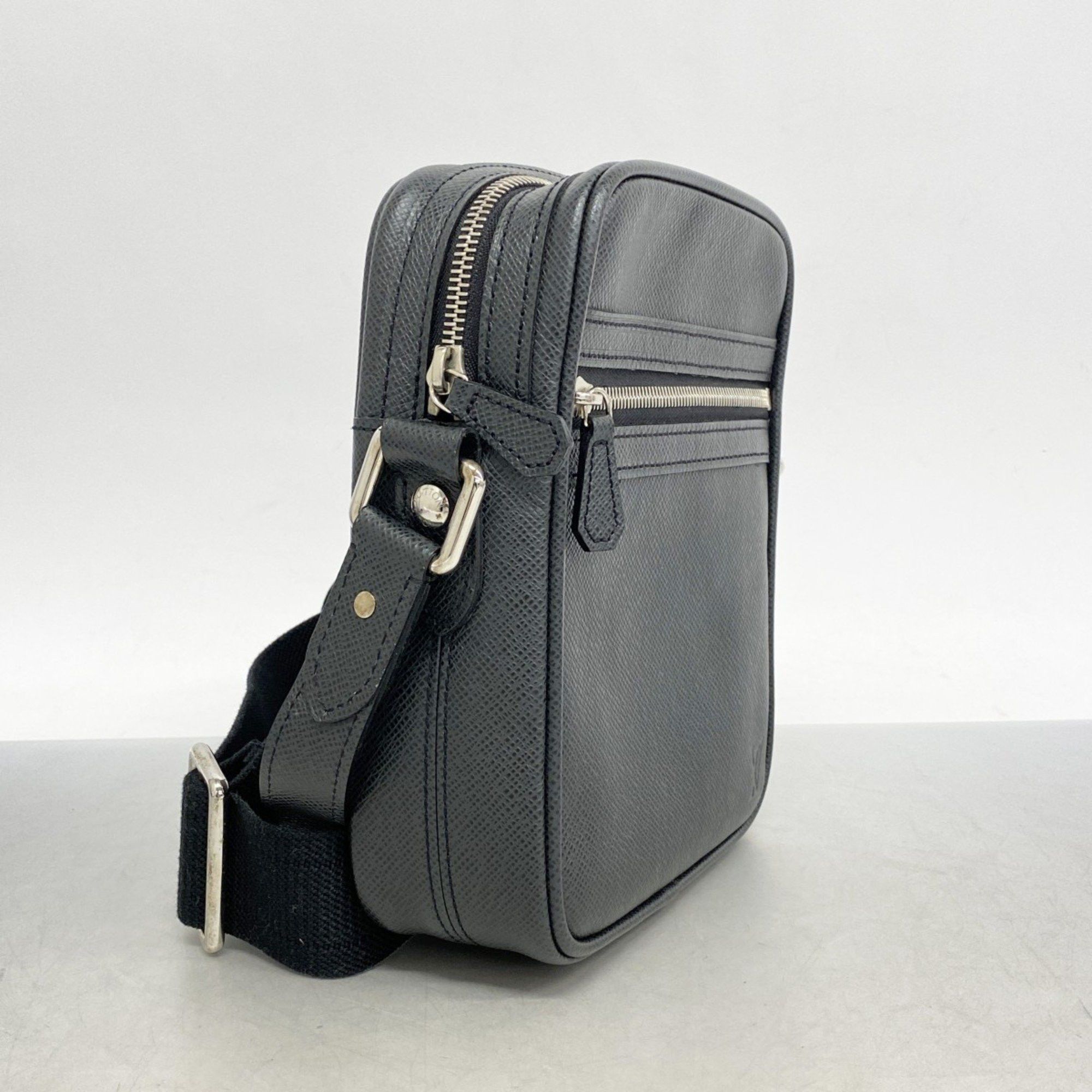 Louis Vuitton Louis Vuitton Dimitri shoulder Size ONE SIZE - 3 Thumbnail