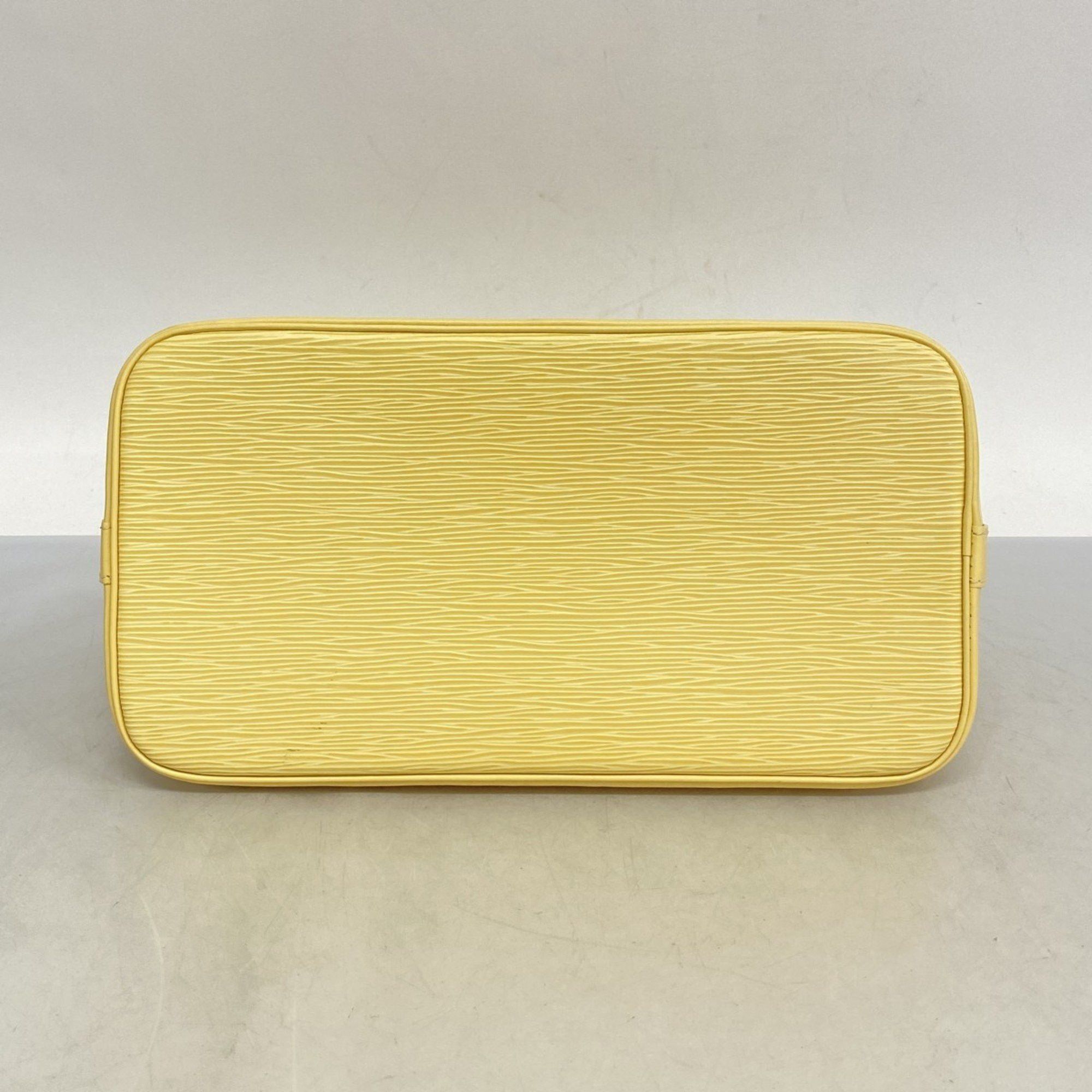 Louis Vuitton Louis Vuitton Alma handbag Size ONE SIZE - 6 Thumbnail