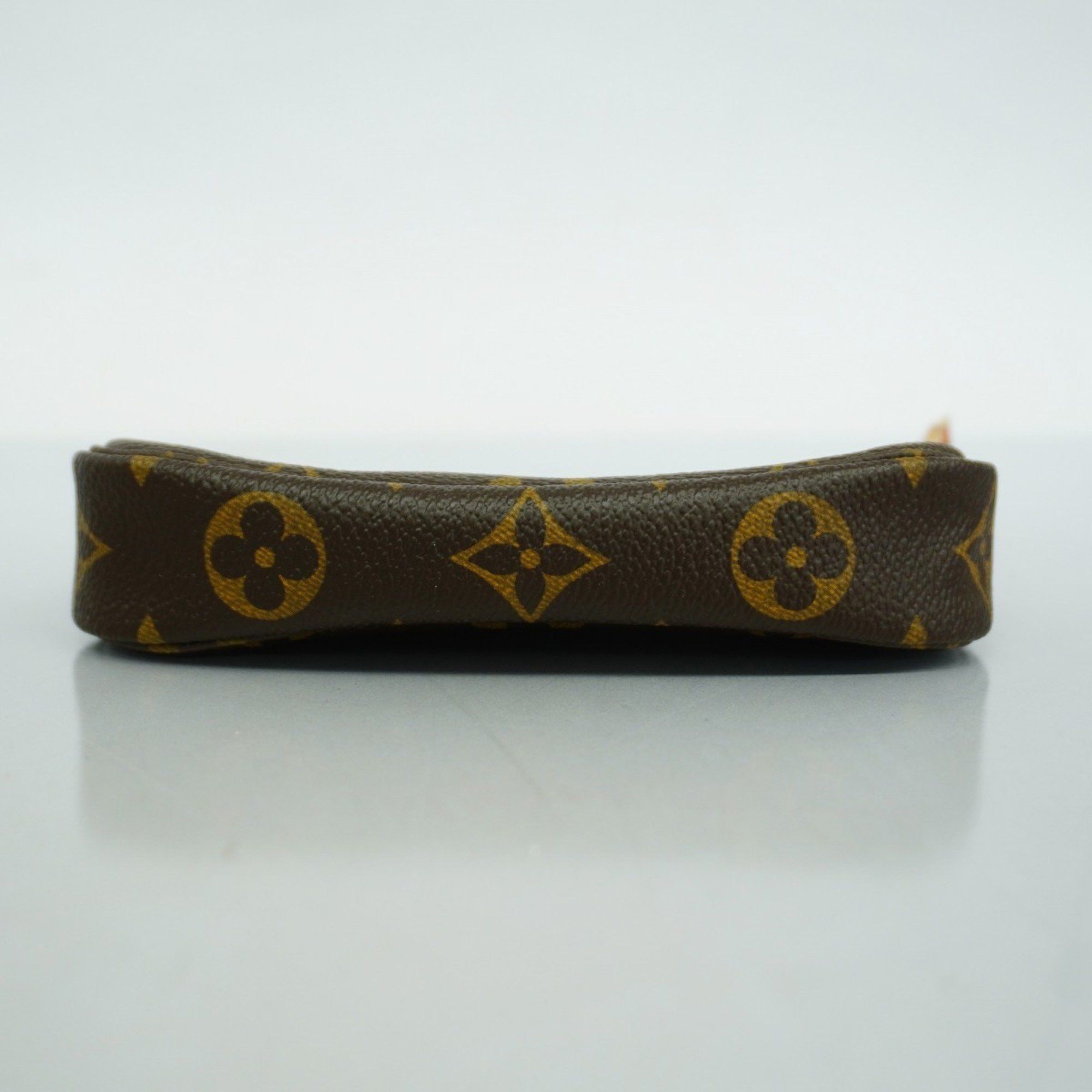 Louis Vuitton Louis Vuitton Mini Pochette Accessoires clutch Size ONE SIZE - 4 Thumbnail