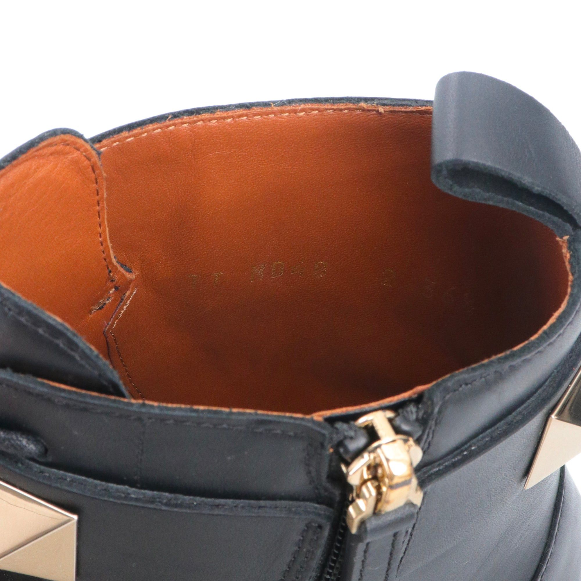 Valentino VALENTINO - Valentino Rockstud ankle boots in black leather (T36.5) Size US 5.5 / IT 35.5 - 7 Thumbnail