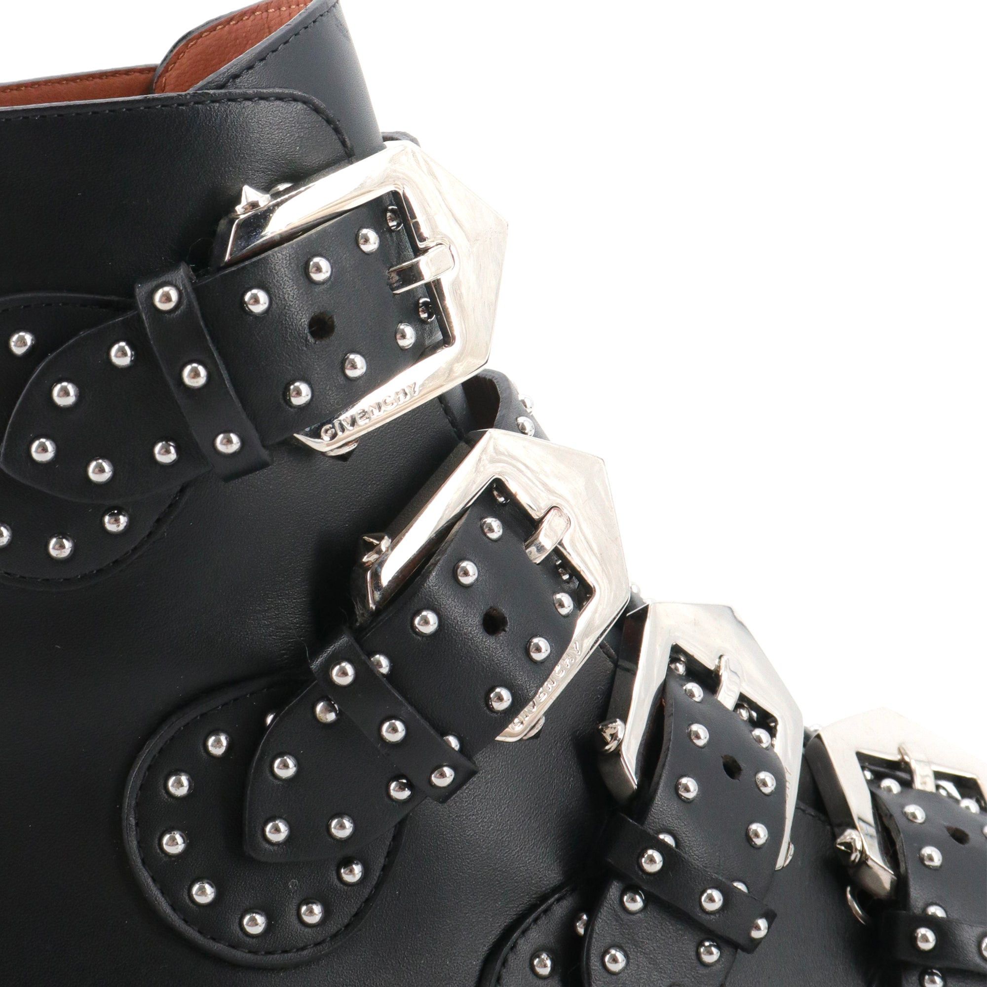 Givenchy GIVENCHY - Givenchy ankle boots with buckles decorated with studs in black leather (T37) Size US 6 / IT 36 - 4 Thumbnail