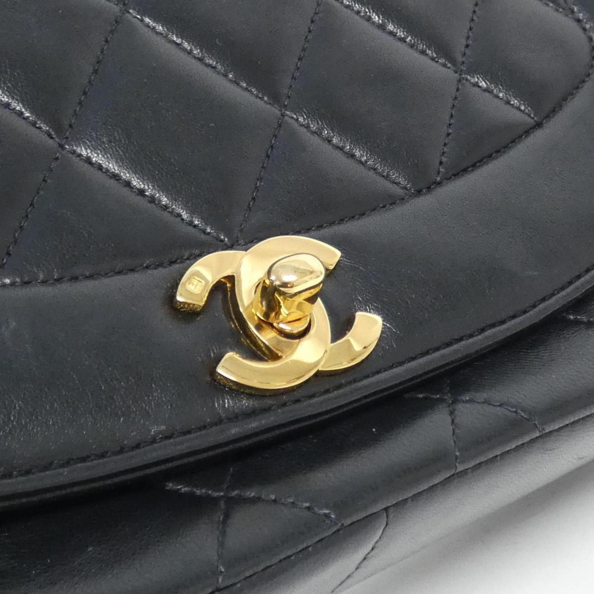 Chanel Chanel Diana shoulder Size ONE SIZE - 8 Thumbnail