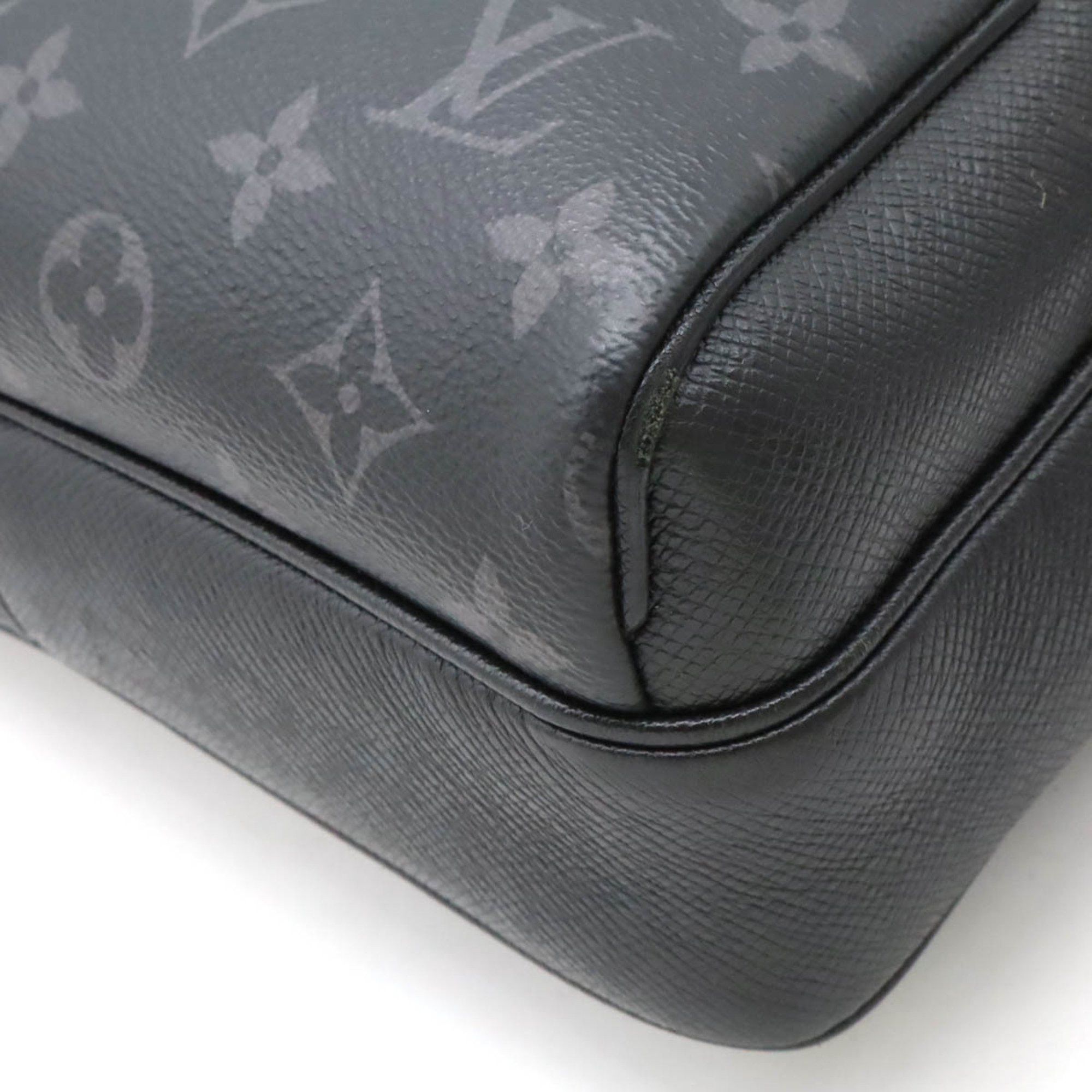 Louis Vuitton Louis Vuitton Outdoor shoulder Size ONE SIZE - 3 Thumbnail