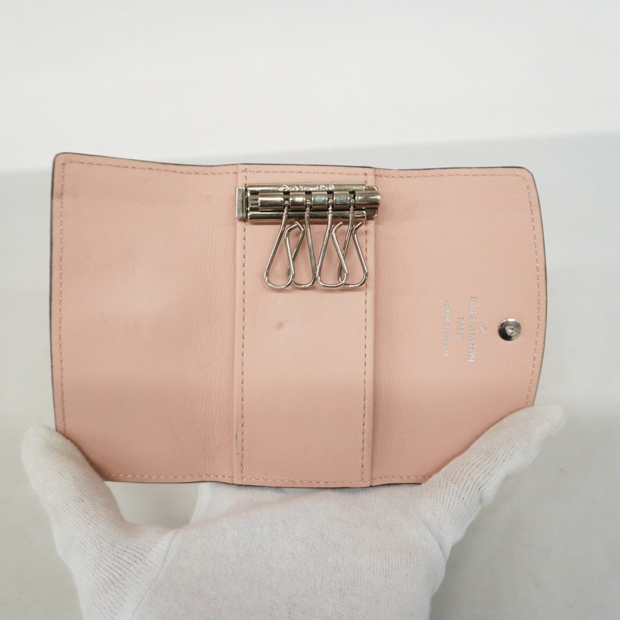 Louis Vuitton Louis Vuitton Mahina wallet Size ONE SIZE - 10 Thumbnail