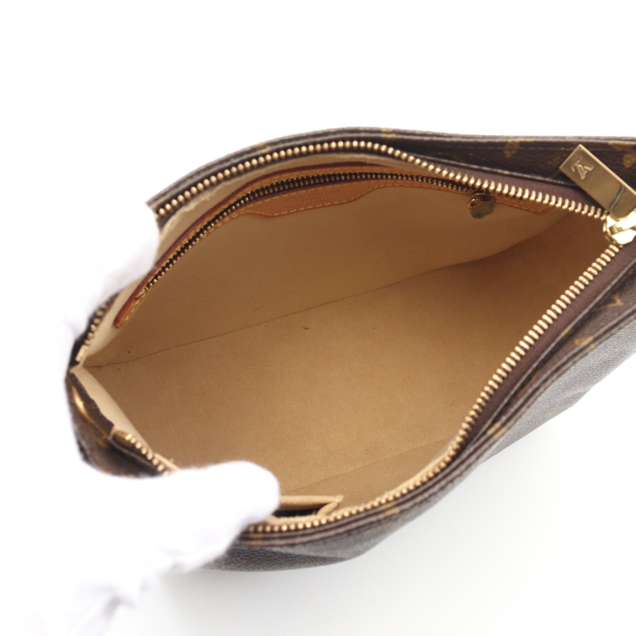 Louis Vuitton Louis Vuitton Looping Mm Monogram Shoulder Bag Leather Brown Size ONE SIZE - 3 Thumbnail