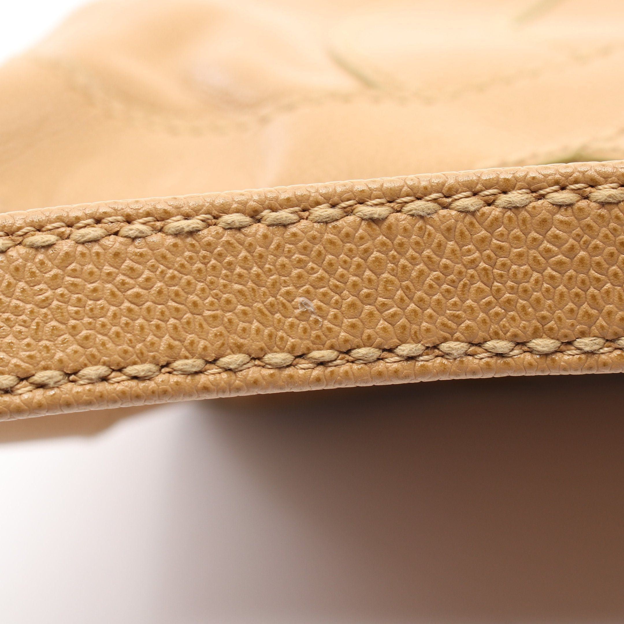 Chanel Chanel Big Coco Mark Shoulder Bag Caviar Skin Beige Gold Hardware Size ONE SIZE - 12 Thumbnail