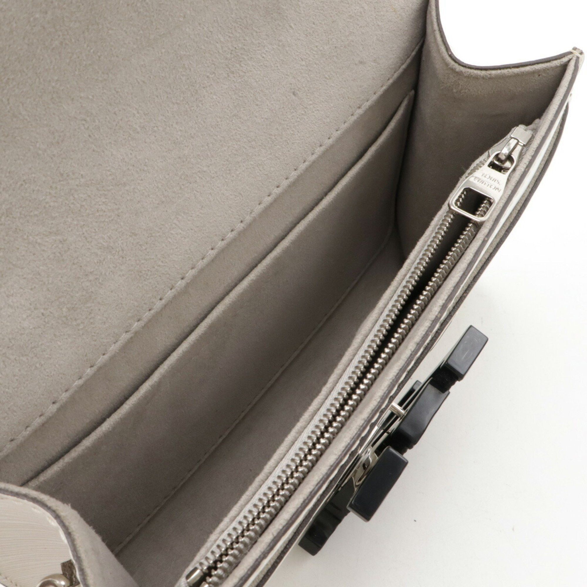 Louis Vuitton Louis Vuitton Louise clutch Size ONE SIZE - 6 Thumbnail