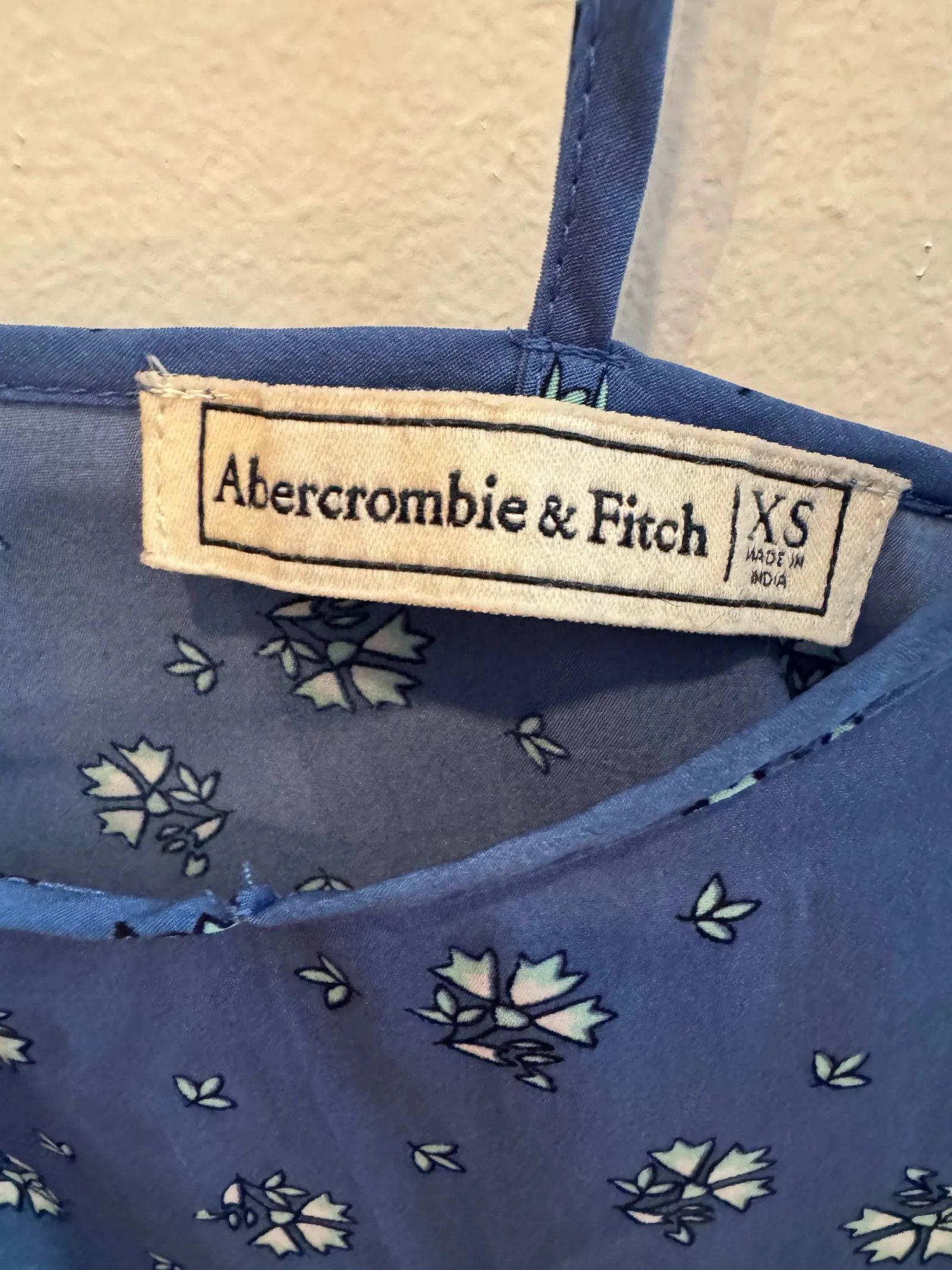 Abercrombie & Fitch Abercrombie & Fitch Top Size XS / US 0-2 / IT 36-38 - 2 Thumbnail