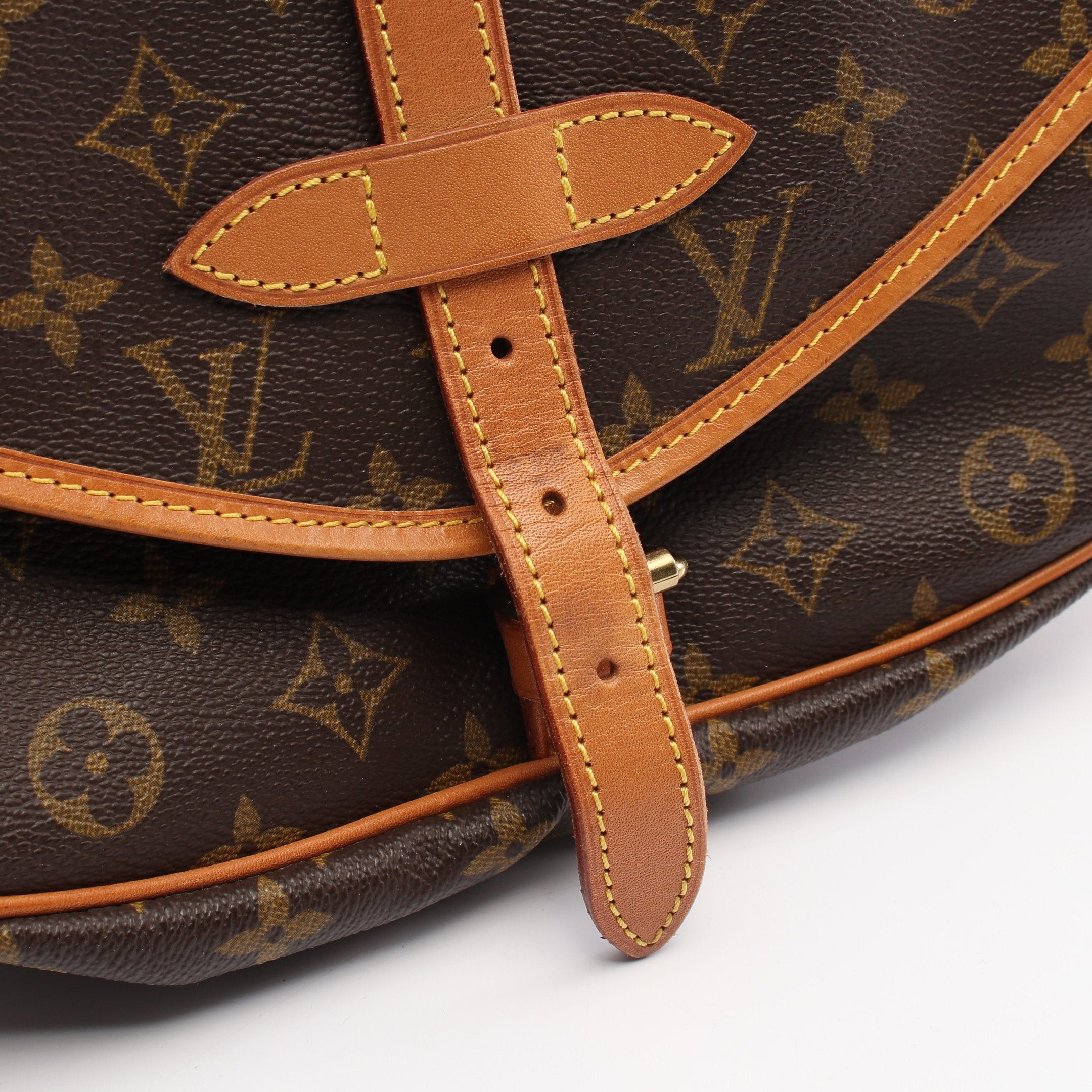 Louis Vuitton Louis Vuitton Saumur 30 Monogram Shoulder Bag Leather Brown Size ONE SIZE - 11 Thumbnail