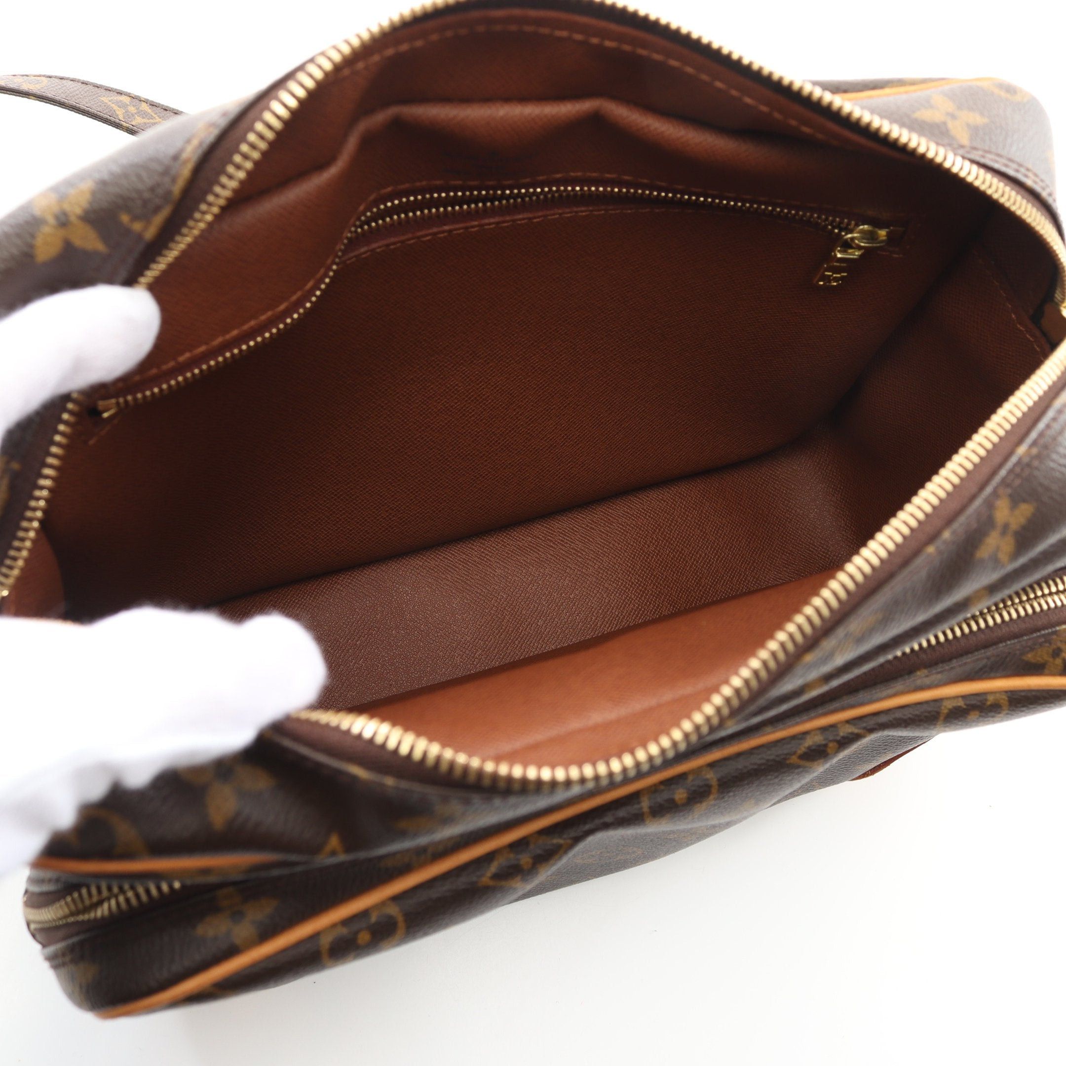 Louis Vuitton Louis Vuitton Nil Monogram Shoulder Bag Leather Brown Size ONE SIZE - 3 Thumbnail