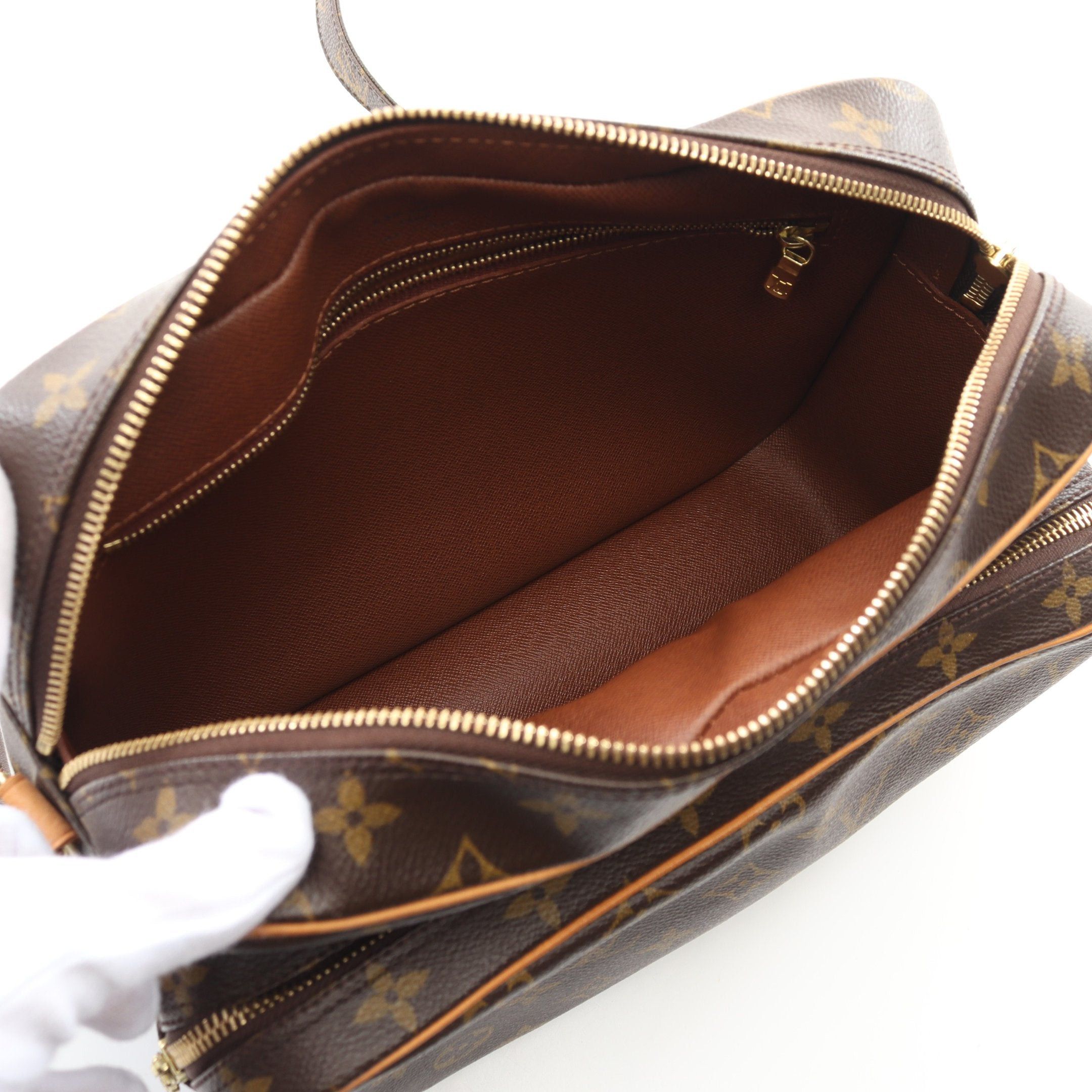 Louis Vuitton Louis Vuitton Nil Monogram Shoulder Bag Leather Brown Size ONE SIZE - 3 Thumbnail