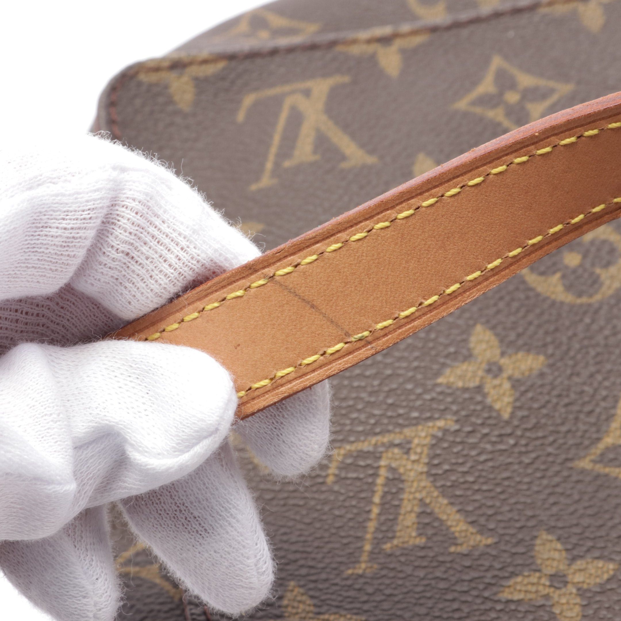 Louis Vuitton Louis Vuitton Musette Tango Short Strap Monogram Shoulder Bag Leather Brown Size ONE SIZE - 9 Thumbnail