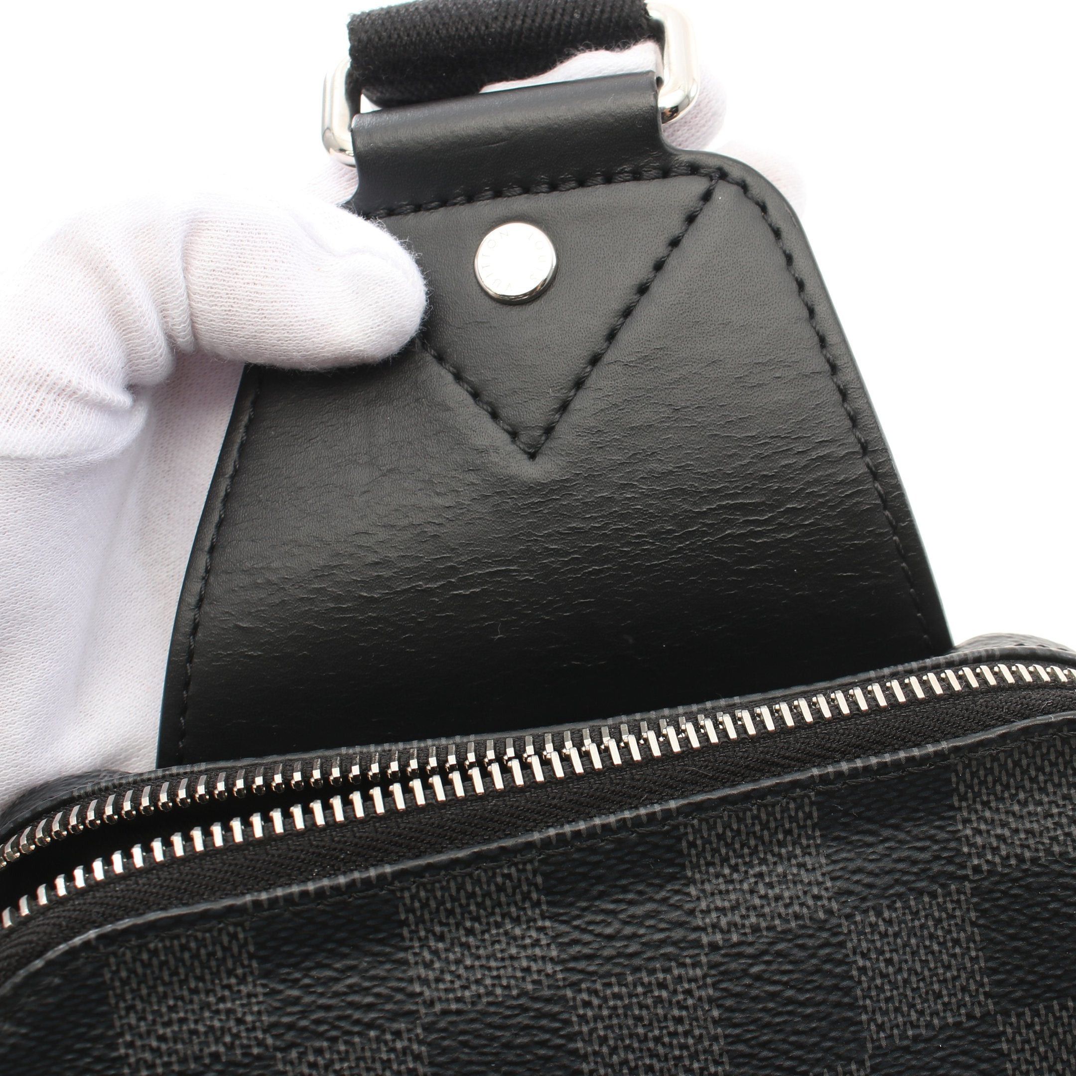 Louis Vuitton Louis Vuitton Avenue Sling Bag Damier Graphite Body Leather Black Size ONE SIZE - 6 Thumbnail