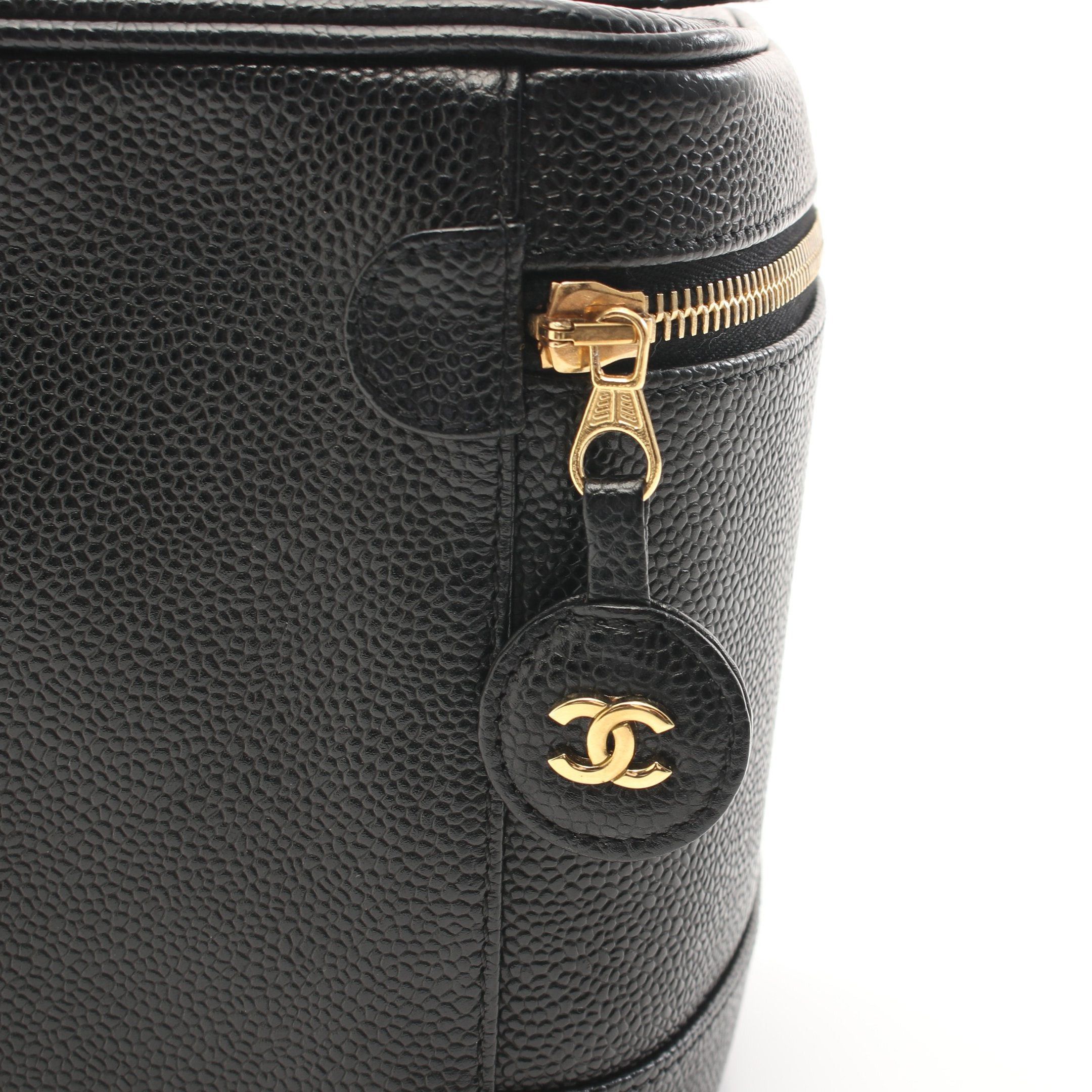 Chanel Chanel Coco Mark Handbag Vanity Bag Caviar Skin Black Gold Hardware Size ONE SIZE - 9 Thumbnail