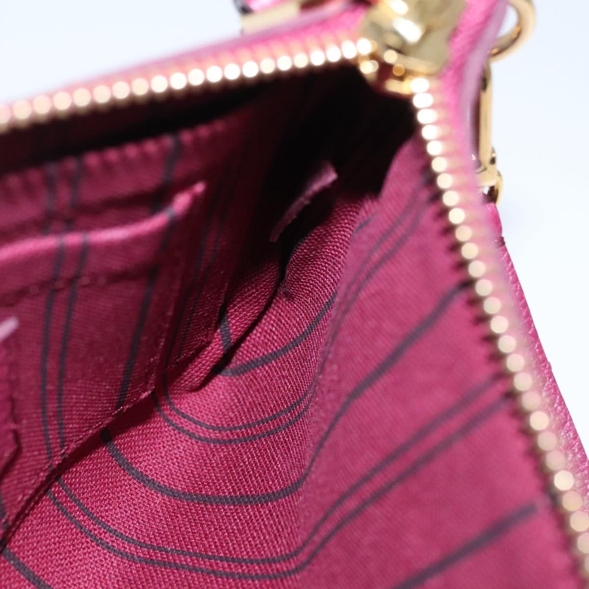 Louis Vuitton Pochette Accessoire Burgundy Leather Handbag (Pre-Owned) Size ONE SIZE - 18 Thumbnail