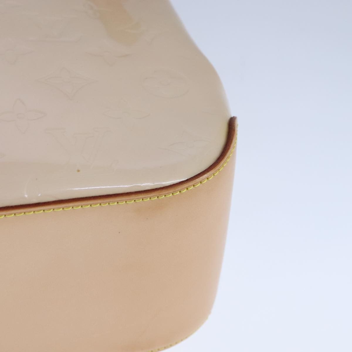 Louis Vuitton Beige Patent Leather Shoulder Bag (Pre-Owned) Size ONE SIZE - 11 Thumbnail