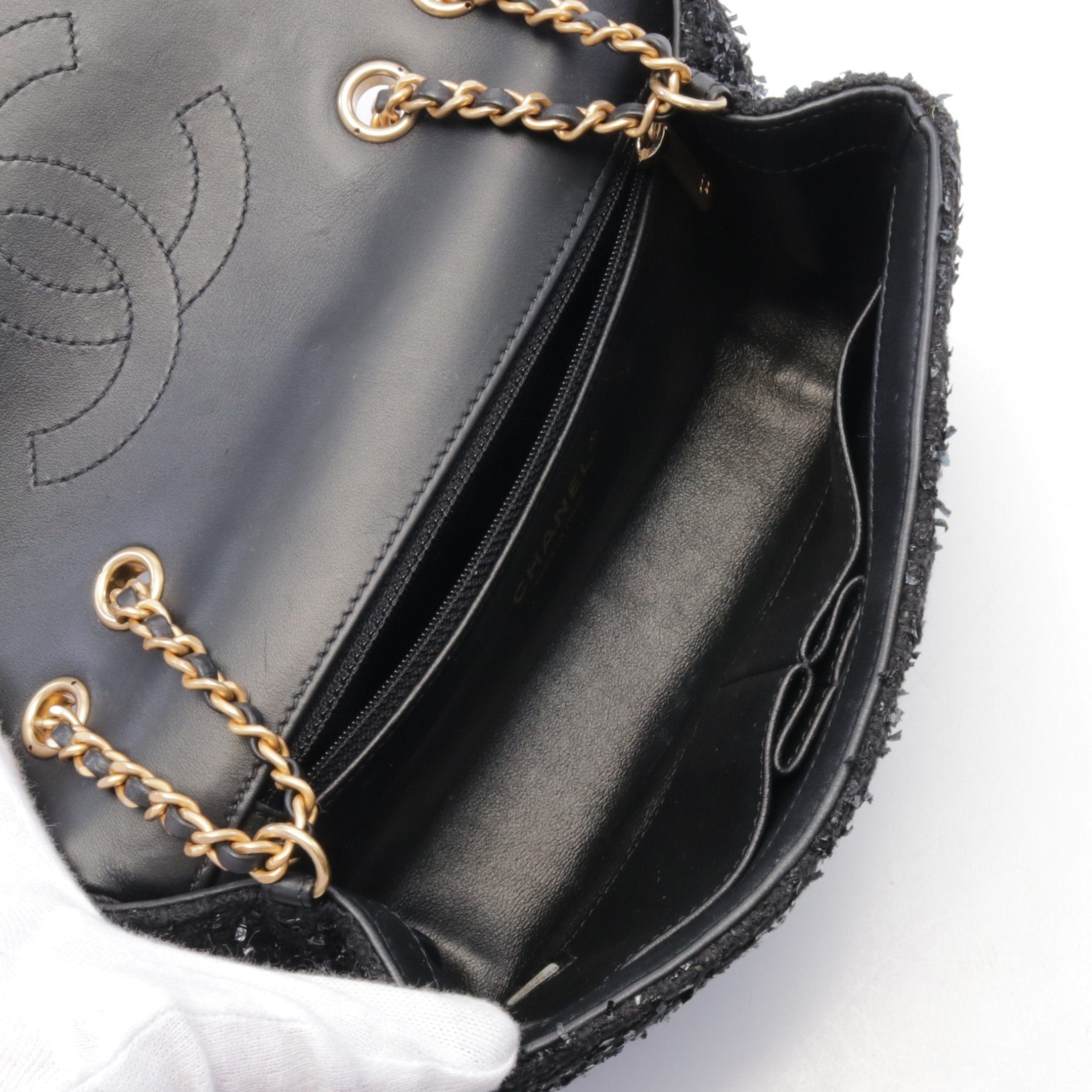 Chanel Chanel Cc Filigree Chain Shoulder Bag Tweed Leather Black Gold Hardware Size ONE SIZE - 3 Thumbnail