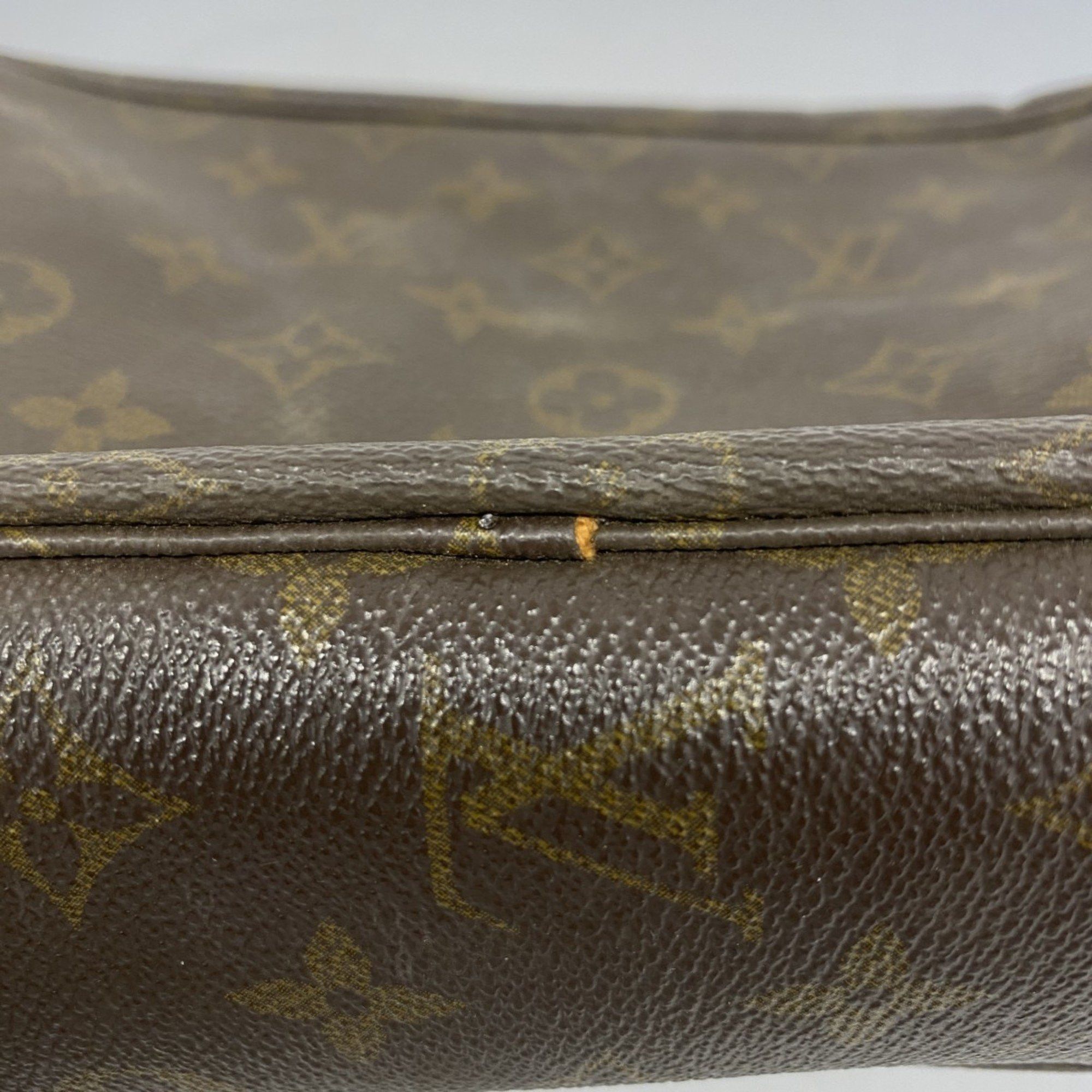Louis Vuitton Louis Vuitton Trousse Toilette 28 clutch Size ONE SIZE - 7 Thumbnail