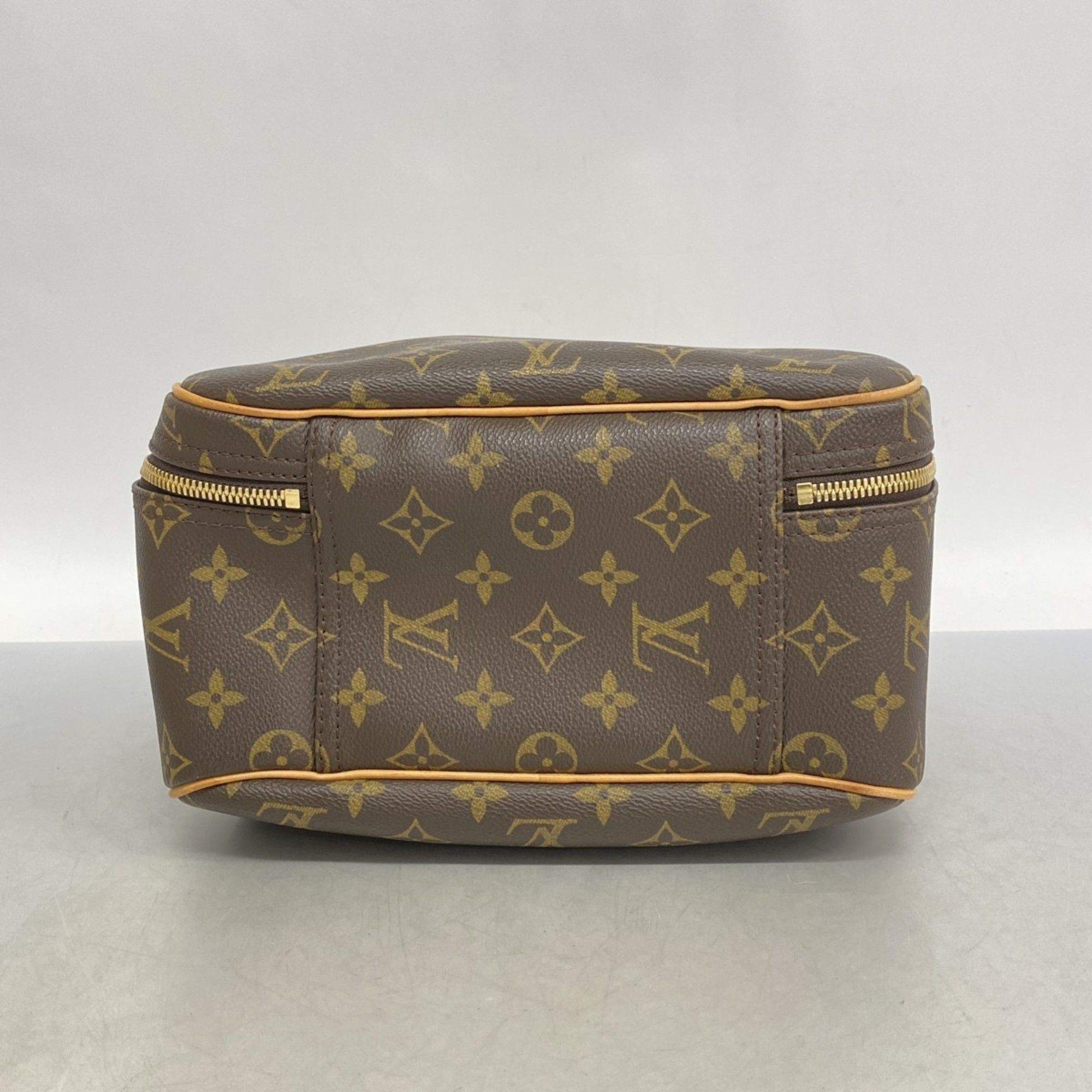 Louis Vuitton Louis Vuitton Excursion handbag Size ONE SIZE - 5 Thumbnail