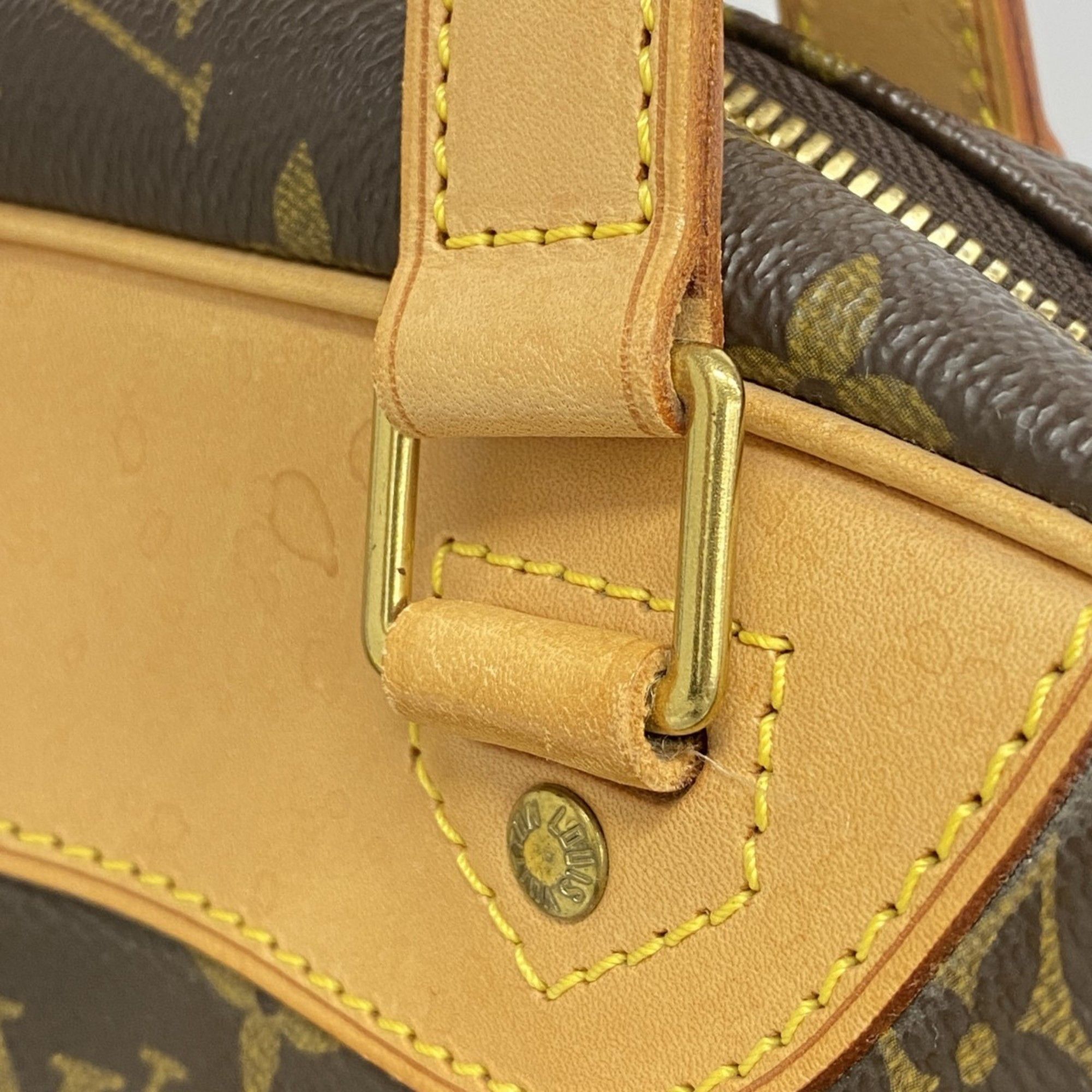 Louis Vuitton Louis Vuitton Excursion handbag Size ONE SIZE - 8 Thumbnail