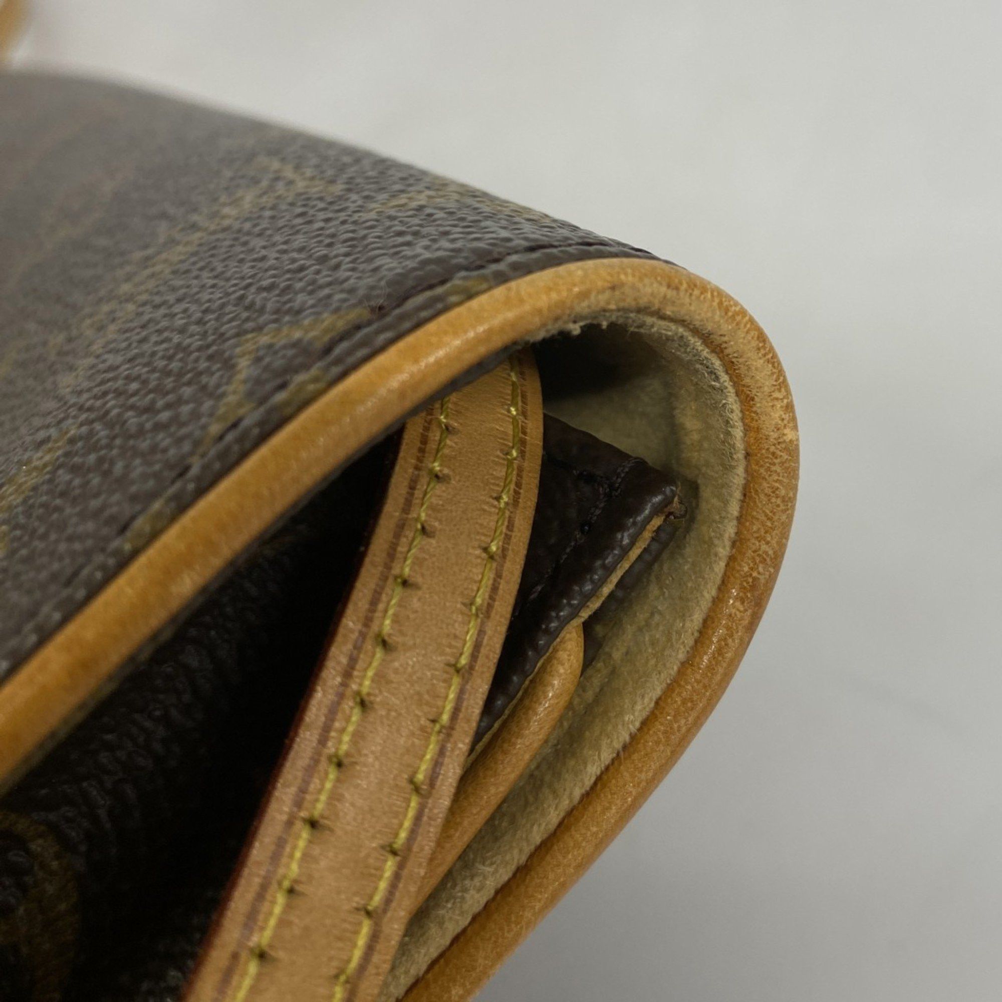 Louis Vuitton Louis Vuitton Twin clutch Size ONE SIZE - 6 Thumbnail